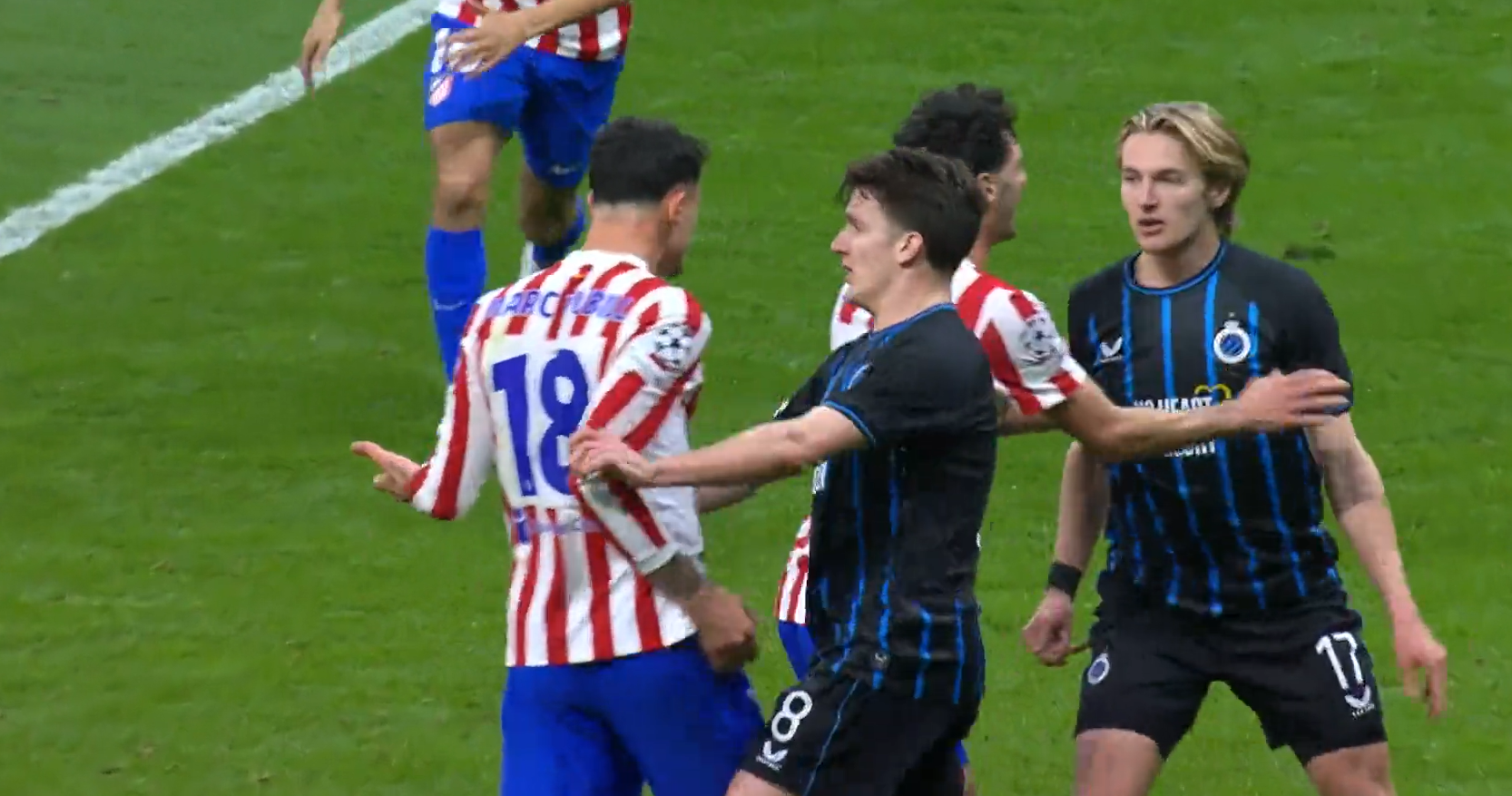 «Άναψαν τα αίματα» ανάμεσα σε Τζόλη και Πιούμπιλ στο Ατλέτικο Μαδρίτης - Κλαμπ Μπριζ (video)