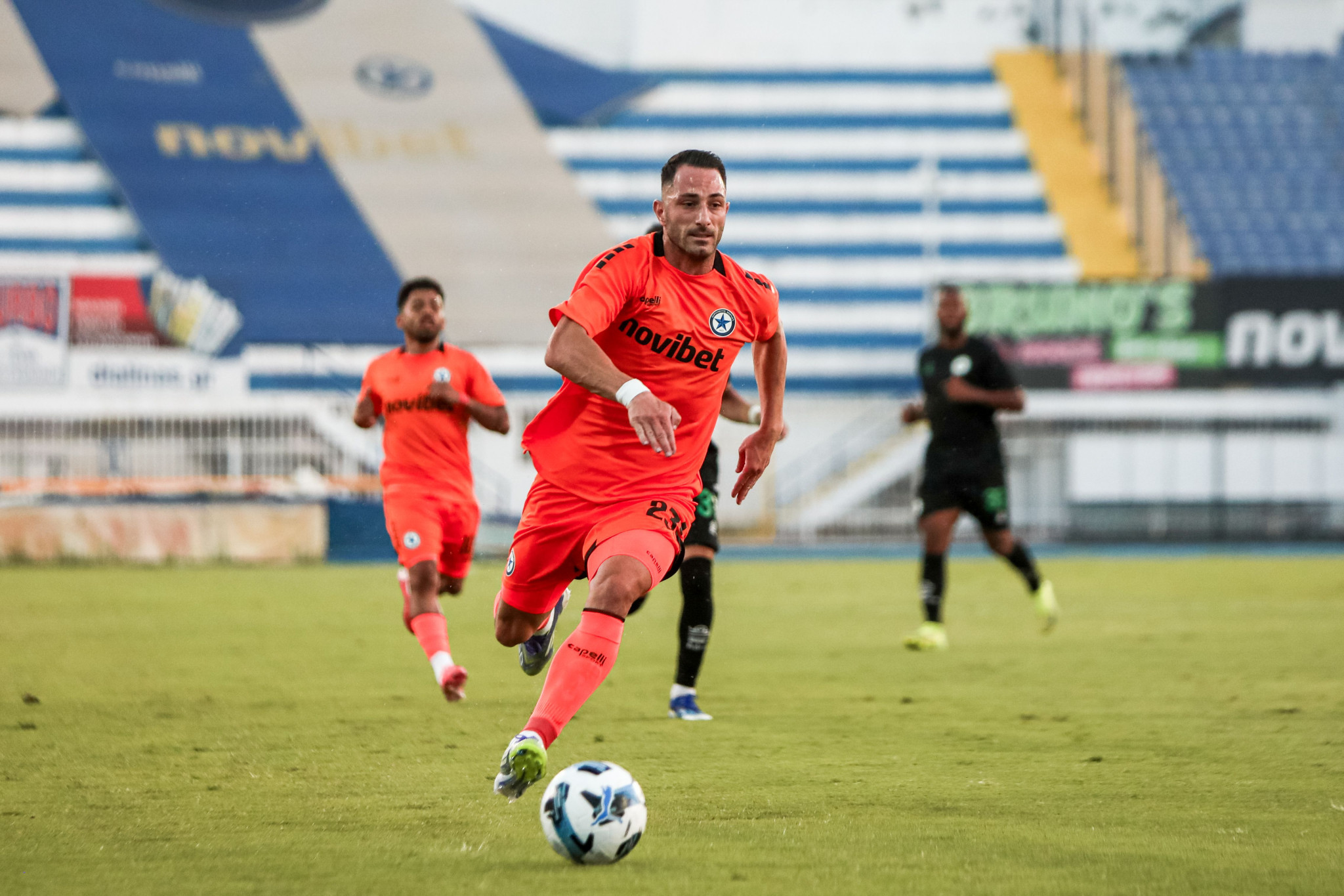 Ο Τσιλούλης μπήκε σε αποστολή επίσημου αγώνα έπειτα από 10 μήνες