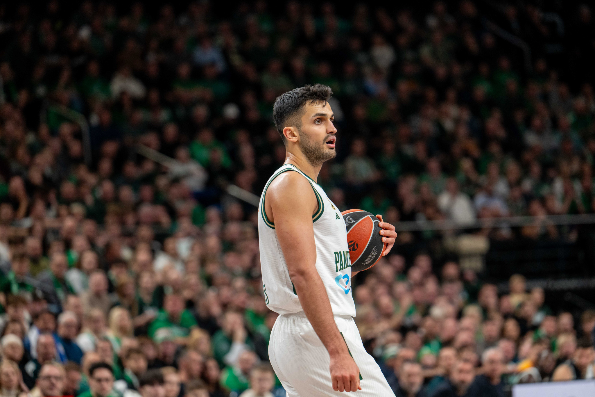 Έκπληξη: Στη θυγατρική των Ρόκετς ο Γιούρτσεβεν