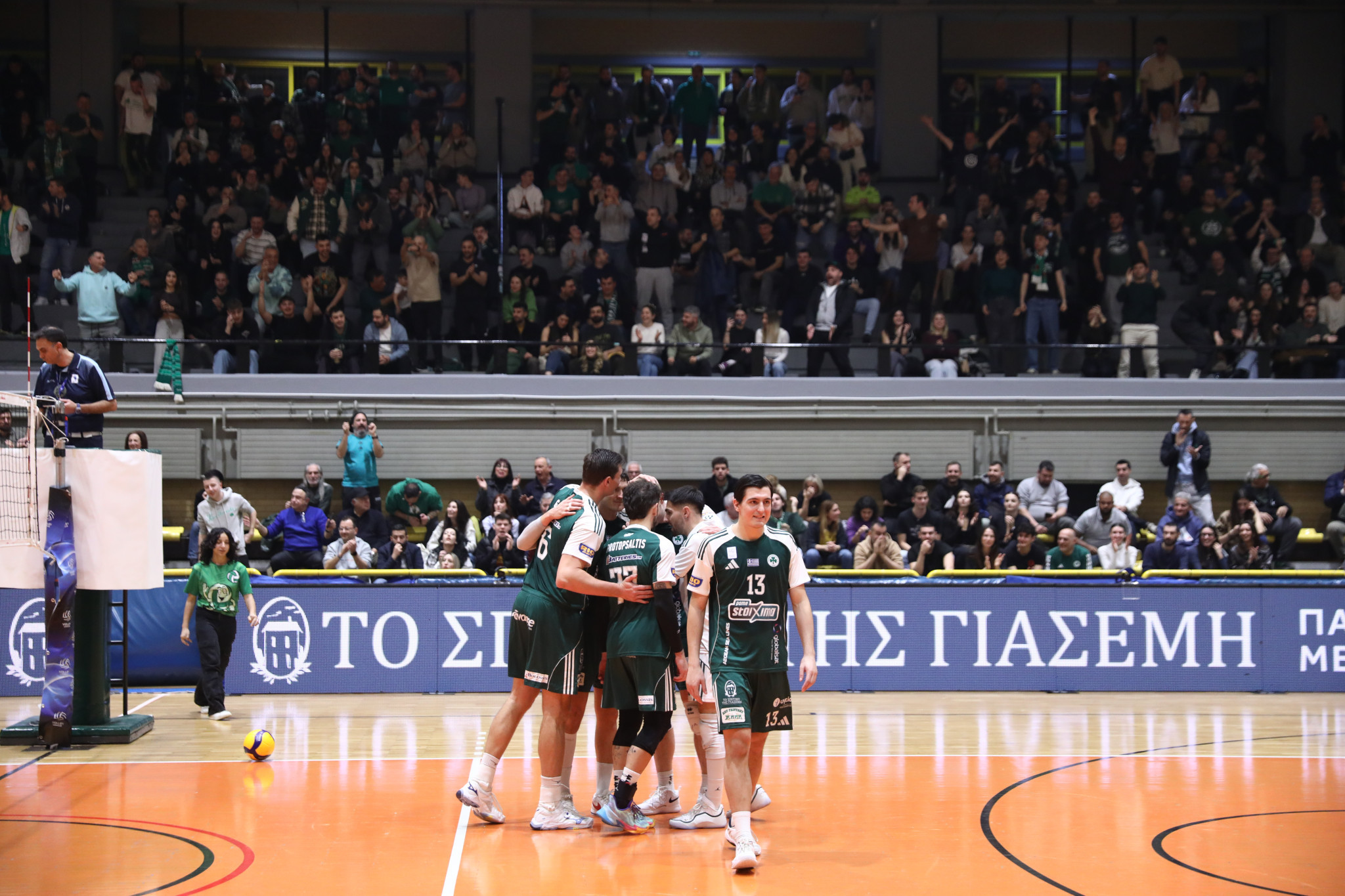 Sold out ο πρώτος ημιτελικός του Παναθηναϊκού με τον Ολυμπιακό στο Μετς για τη Volley League