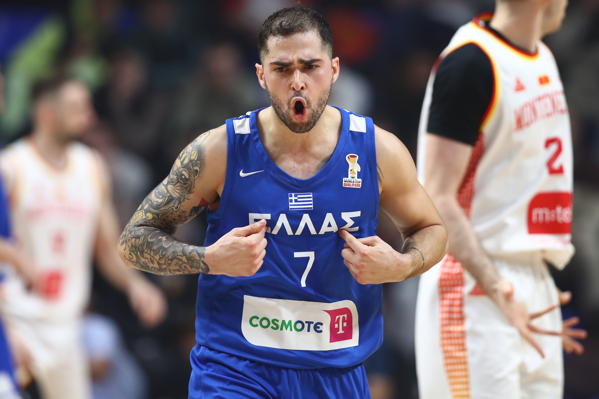 Ο Τολιόπουλος με ασύλληπτο double-double οδήγησε την Ελλάδα στη νίκη μέσα στο Μαυροβούνιο