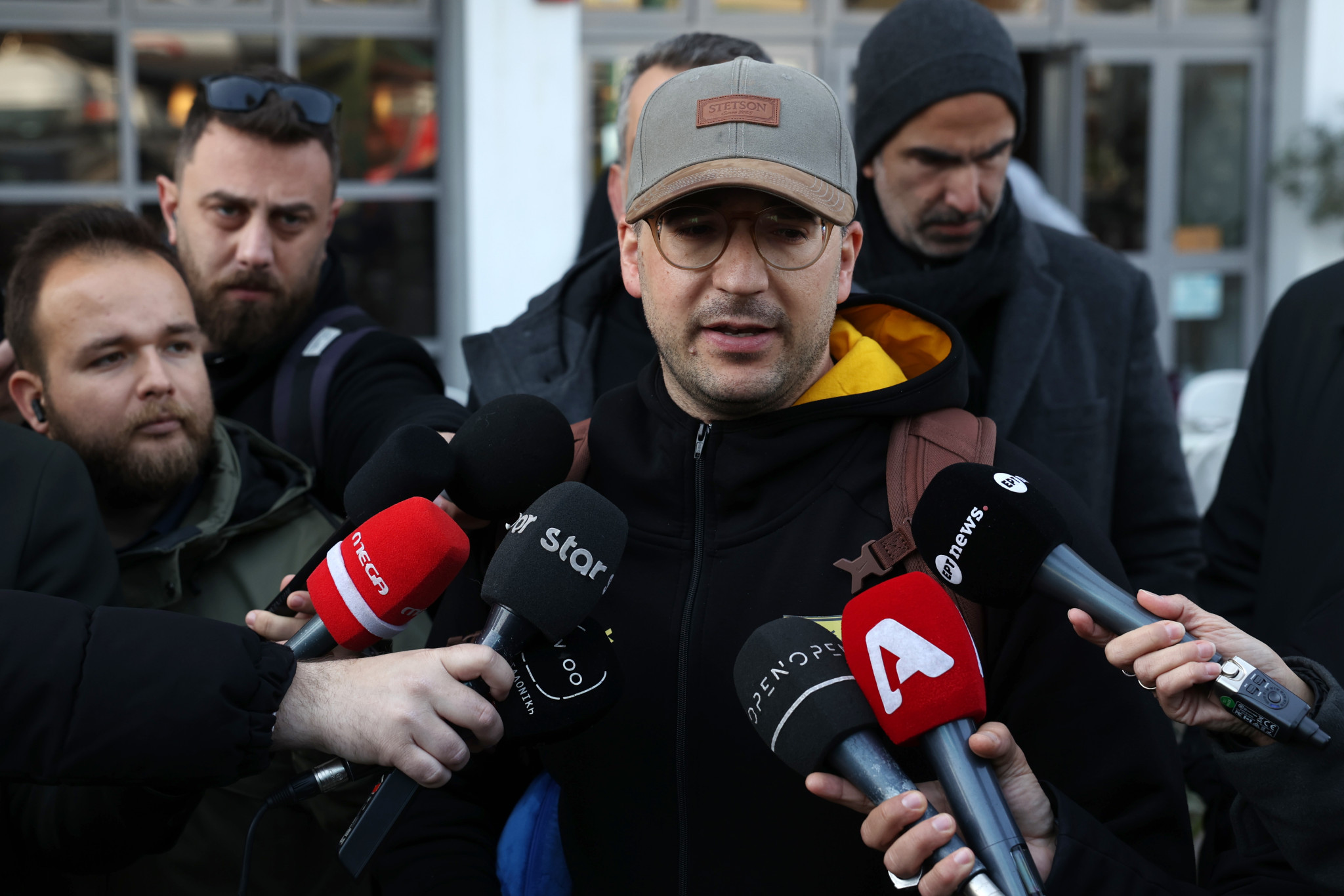 Αρχηγός της αποστολής του Άρη: «Ζήσαμε ανησυχητικές στιγμές, ακούγαμε εκρήξεις» (video)