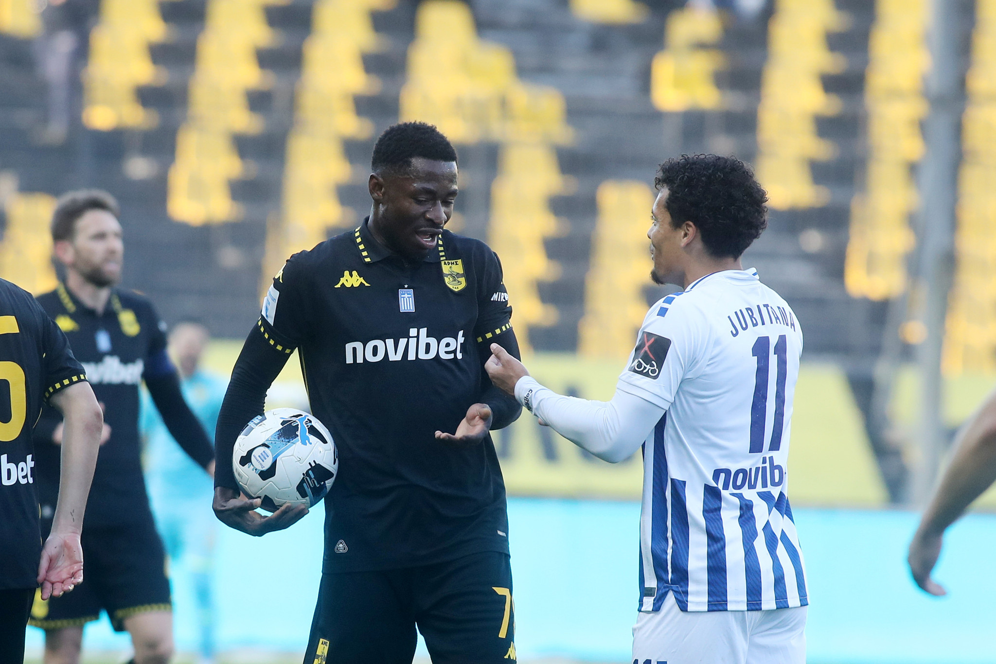 Ο Χόνγκλα έπαιξε με ένεση και έκανε την καλύτερή του εμφάνιση