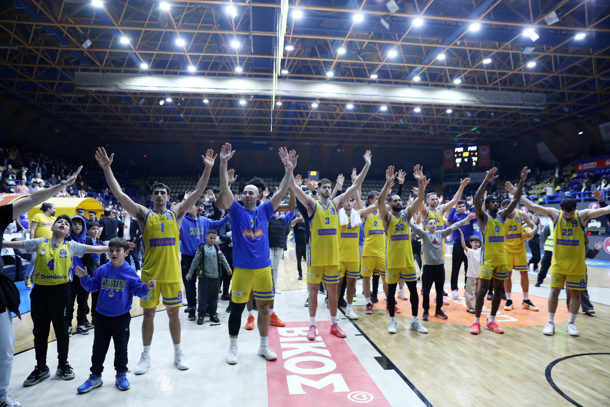 Video wall στο κέντρο του Περιστερίου για τον πρώτο προημιτελικό του FEC κόντρα στον ΠΑΟΚ