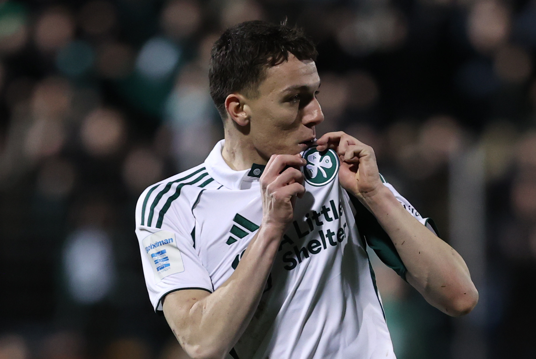 Ο Κοντούρης πέτυχε το πρώτο του γκολ με τον Παναθηναϊκό και φίλησε με πάθος το τριφύλλι!