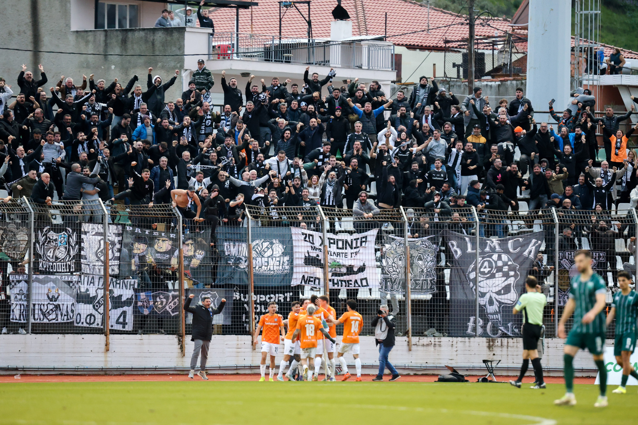 «Τρέλα» από τον κόσμο του ΟΦΗ για τον τελικό με τον ΠΑΟΚ - Sold out και η δεύτερη πτήση τσάρτερ