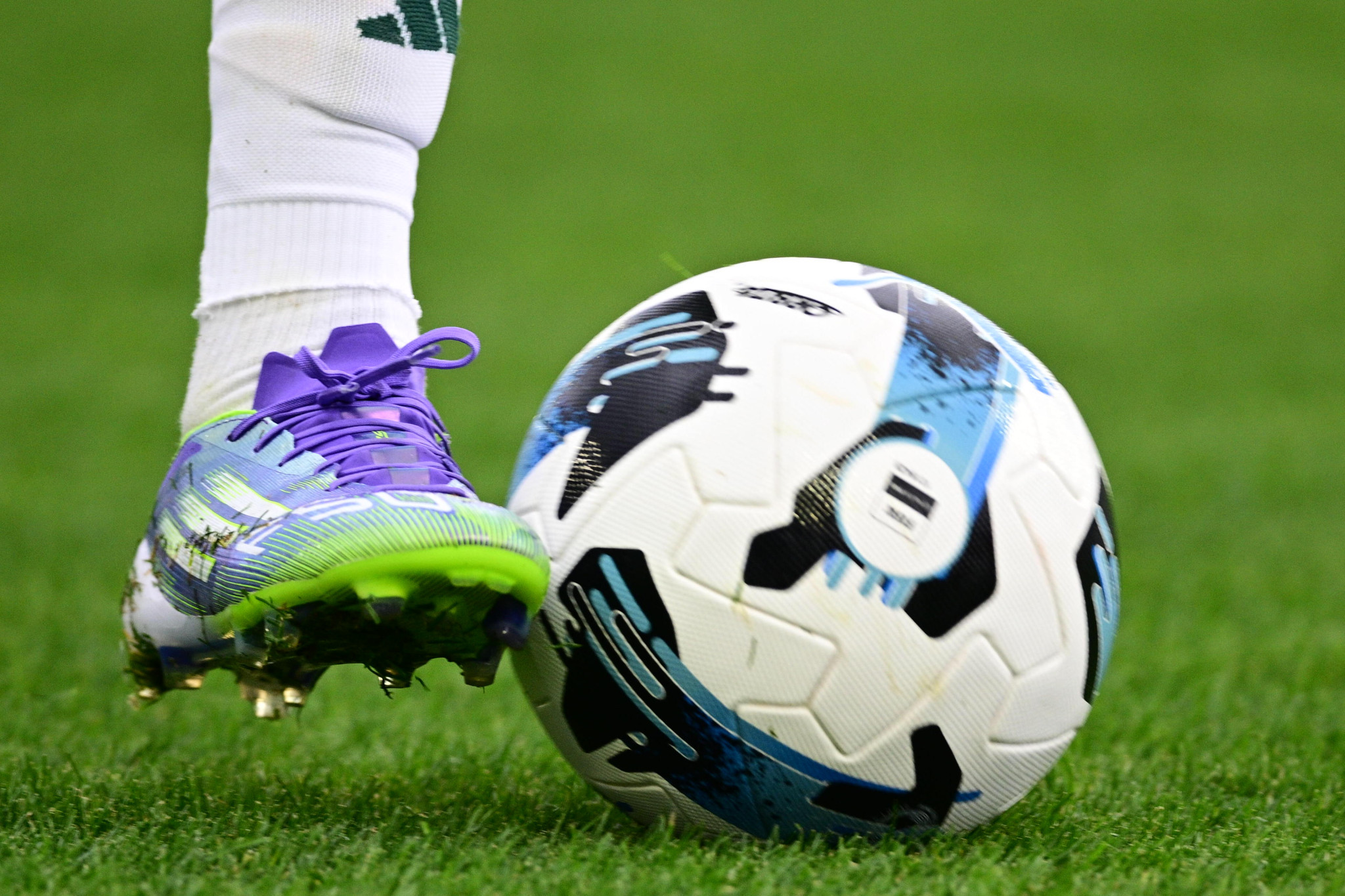 Η Superleague συνεδριάζει για τη... μουσική στα γήπεδα