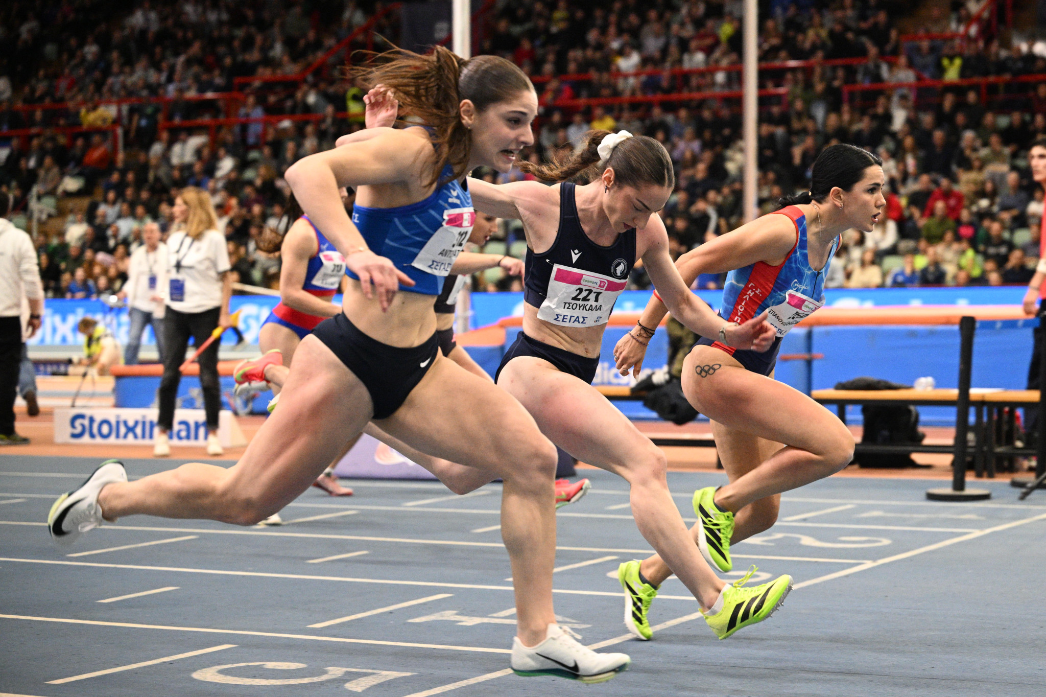Stoiximan Πανελλήνιο κλειστού: Άφησε «πίσω της» την Κατερίνα Θάνου η 17χρονη Αντωνάτου στα 60μ