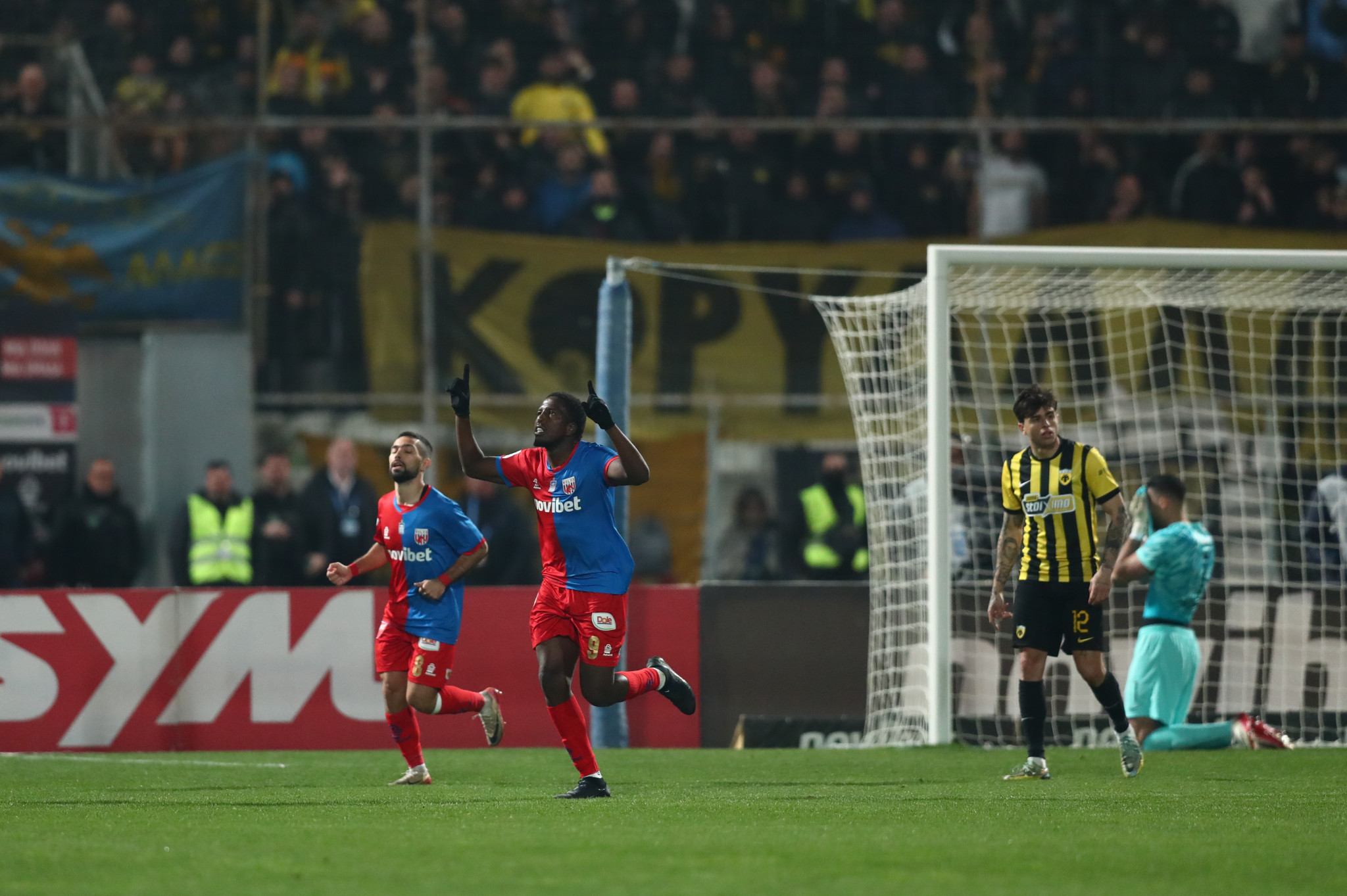 Πέναλτι μέσω VAR για τον Βόλο, ο Ουρτάδο το 2-1 (video)