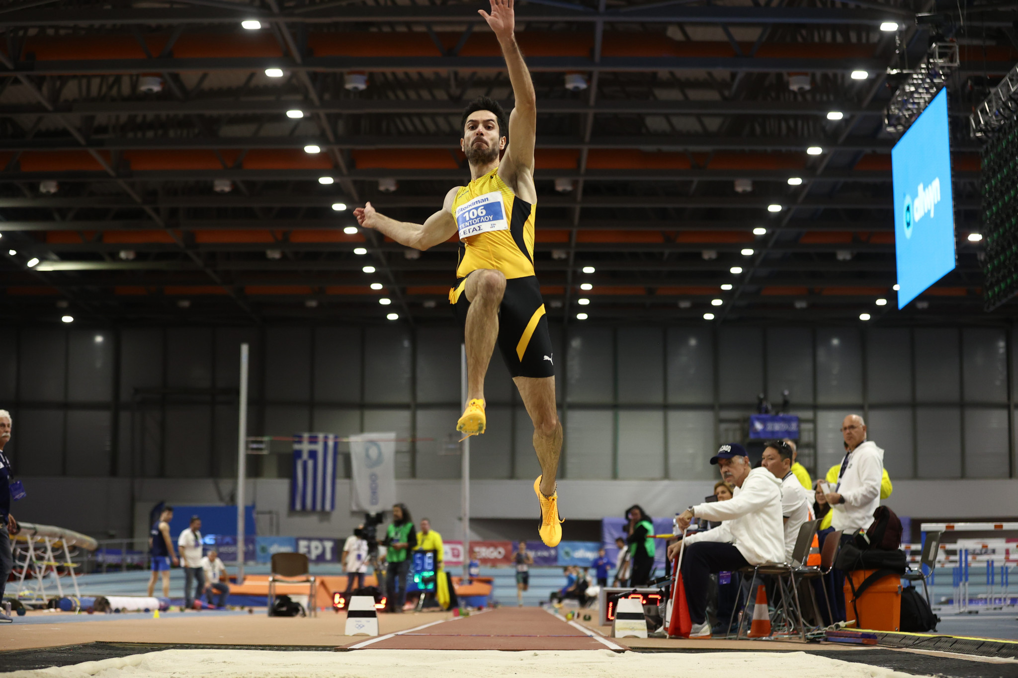 Όγδοος διαδοχικός τίτλος στο Πανελλήνιο κλειστού για τον Τεντόγλου (video)