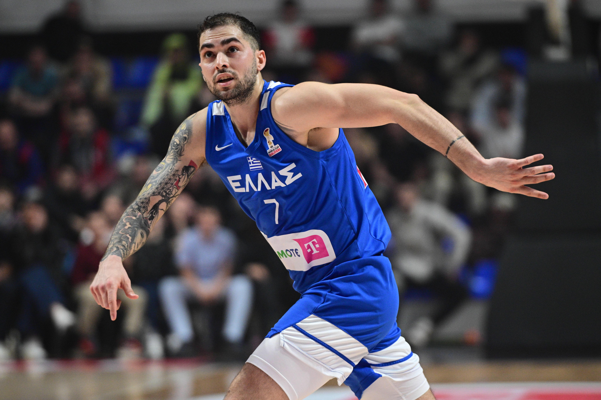 Τολιόπουλος on fire: Σμπαράλιασε την άμυνα του Μαυροβουνίου και έσπασε τρία ρεκόρ (video)