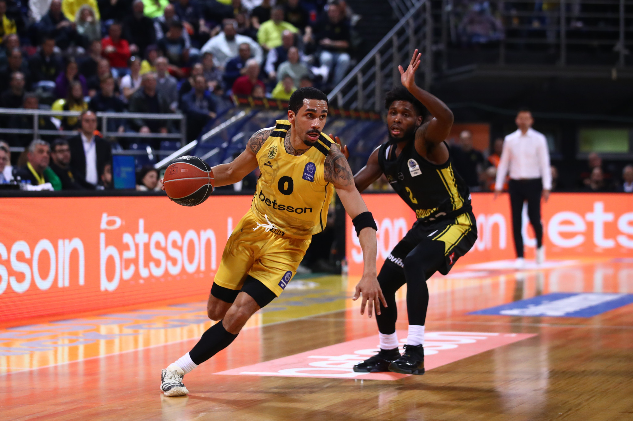 Ο καταιγιστικός Άρης «ισοπέδωσε» το Μαρούσι με 100αρα