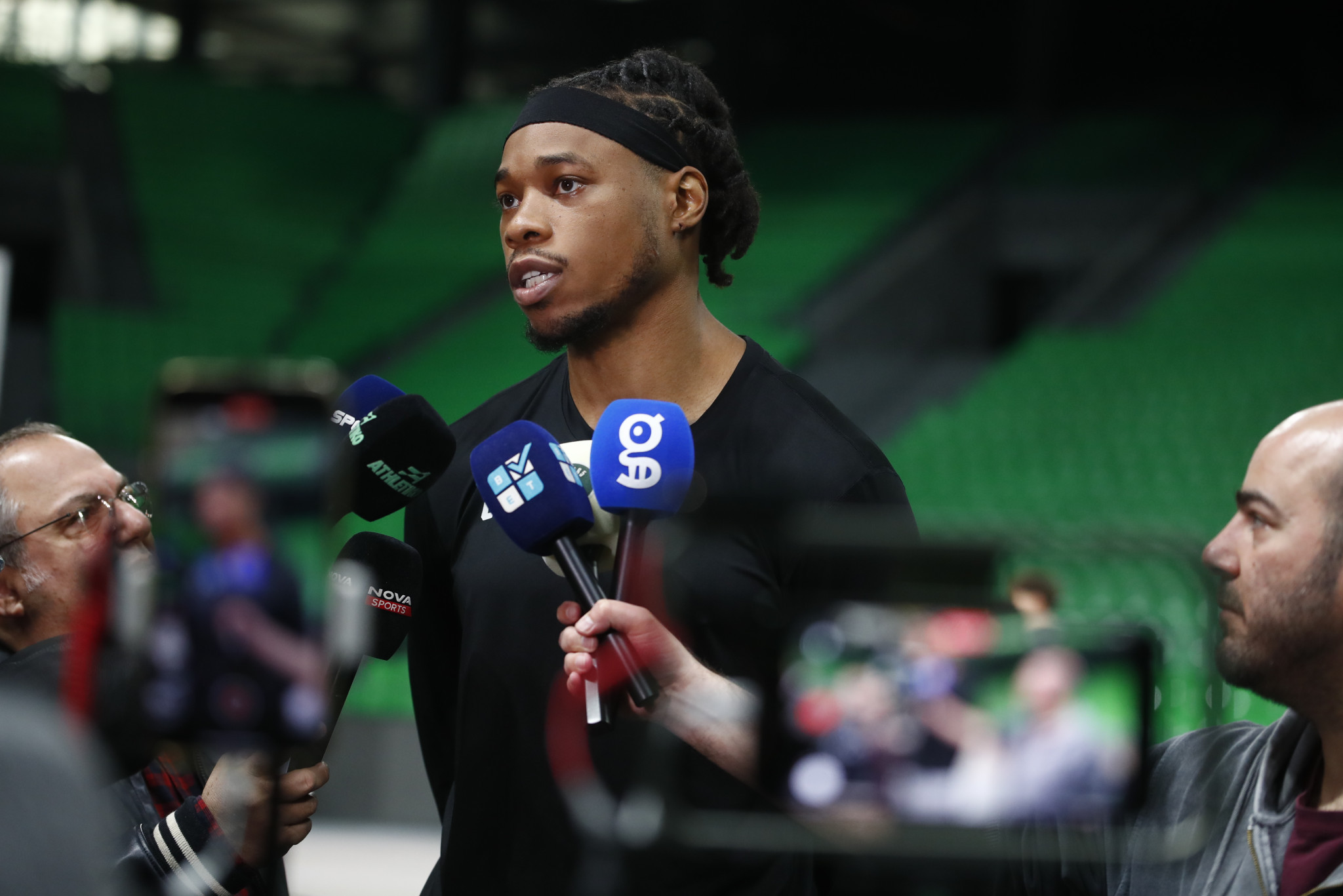 Χολμς: «Είμαι ενθουσιασμένος που βλέπω τον Λεσόρ να παίζει»