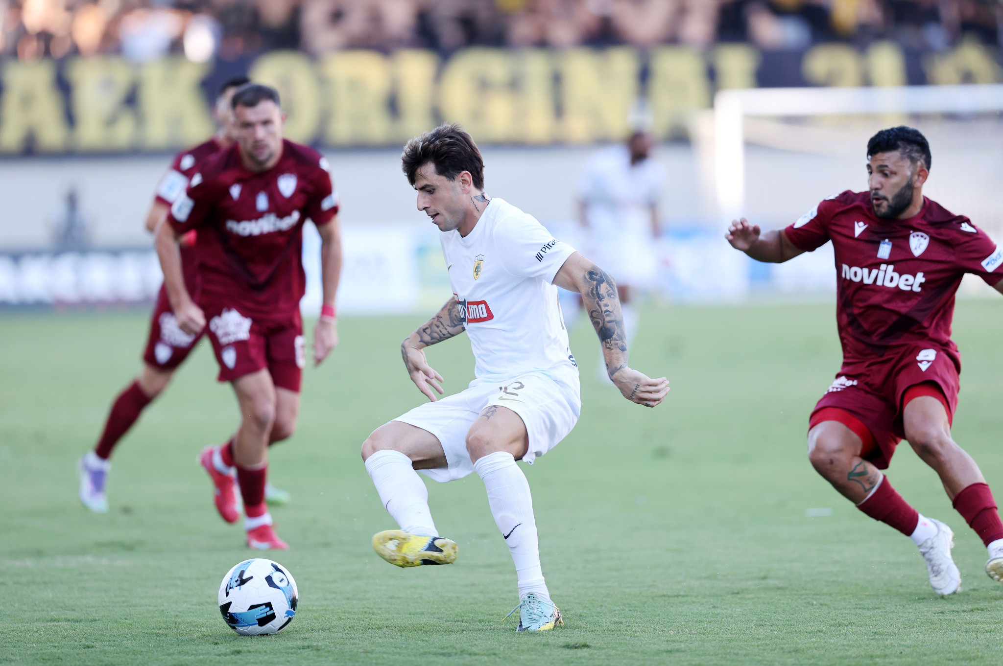 Πού θα δείτε Άρης - Ατρόμητος και ΑΕΚ - ΑΕΛ Novibet για τη Stoiximan Super League