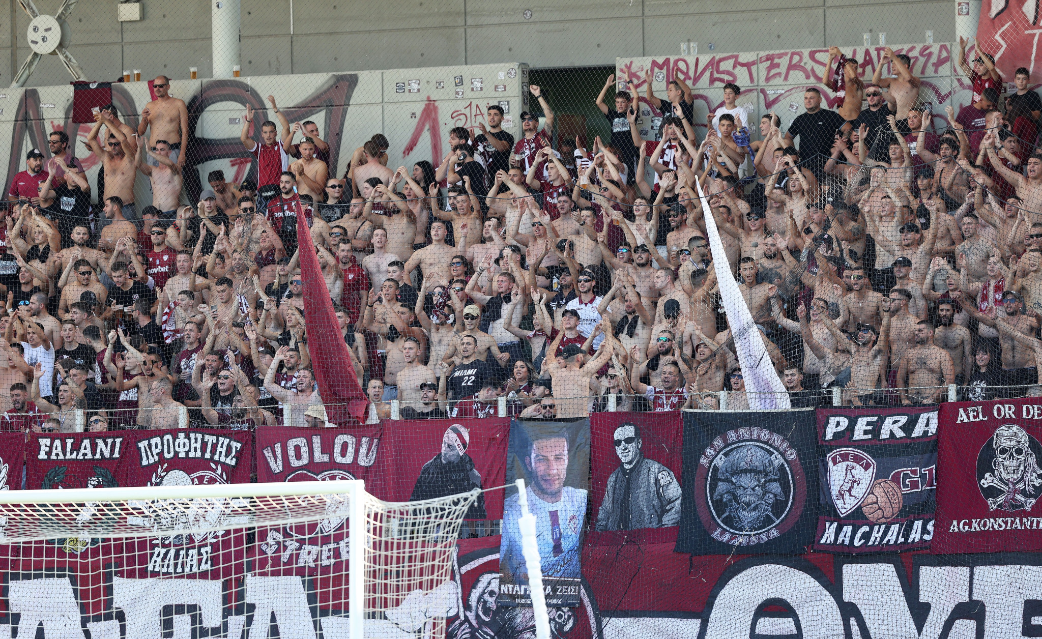 Με τον κόσμο της στη Νέα Φιλαδέλφεια η ΑΕΛ Novibet - Η ΑΕΚ δίνει 500 εισιτήρια στους Θεσσαλούς