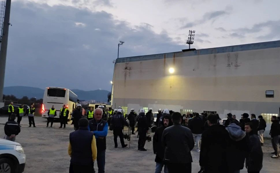 Τα «έψαλαν» στους ποδοσφαιριστές οι οπαδοί του Αστέρα AKTOR