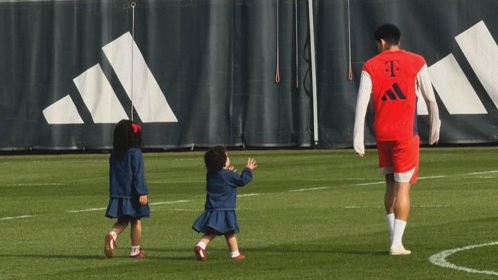 Είχε μπάρμπεκιου και παγωτά - Ο Κομπανί κάλεσε στην προπόνηση της Μπάγερν τις οικογένειες των ποδοσφαιριστών (photo)