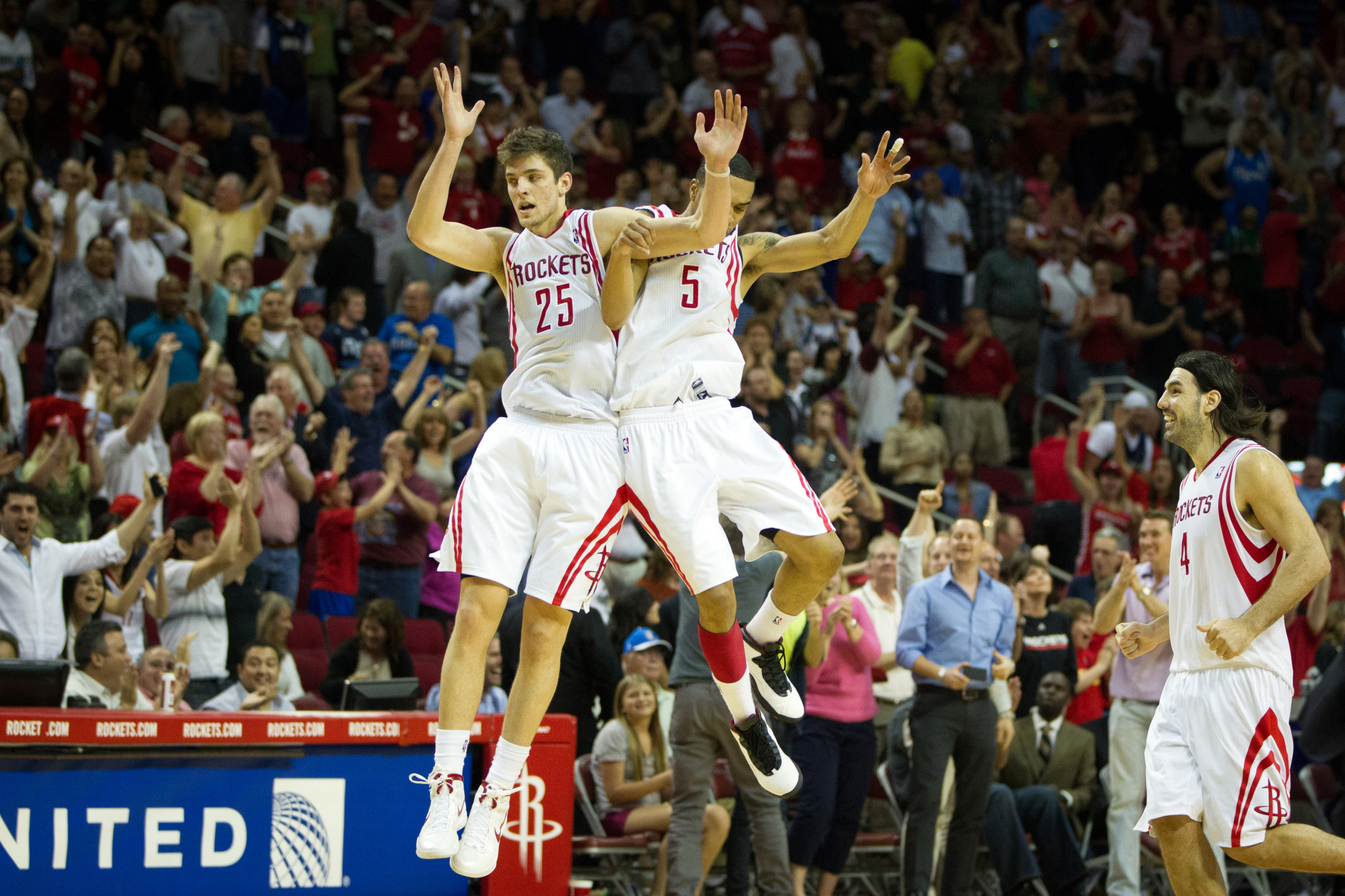 O άνθρωπος που εξαπάτησε τρεις παίκτες του NBA καταδικάστηκε με ποινή φυλάκισης 20 ετών