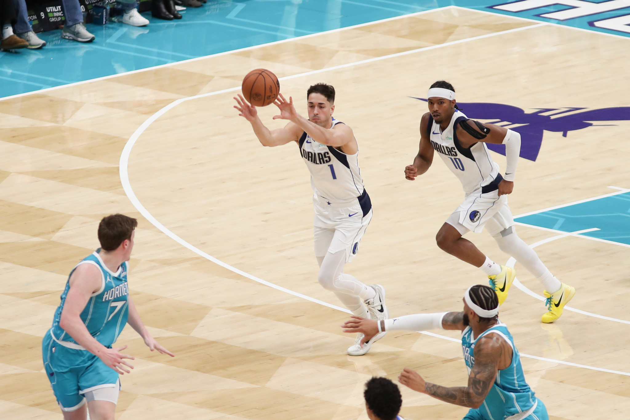 Ο Πουλακίδας έκανε το ντεμπούτο του στο ΝΒΑ με τους Μάβερικς