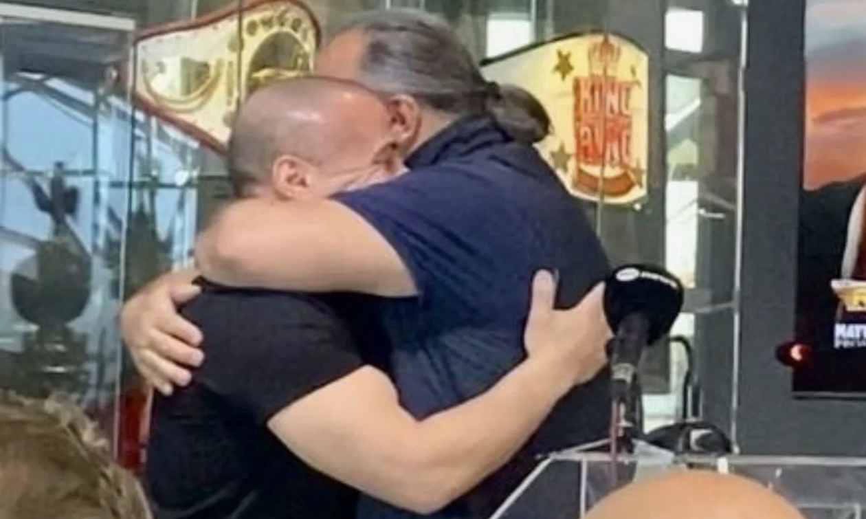 Η επική ατάκα του Μάριου Ηλιόπουλου στον Μιχάλη Ζαμπίδη - Τι ρήτρα θα πληρώσει αν χτυπήσει τον Μεϊγουέδερ