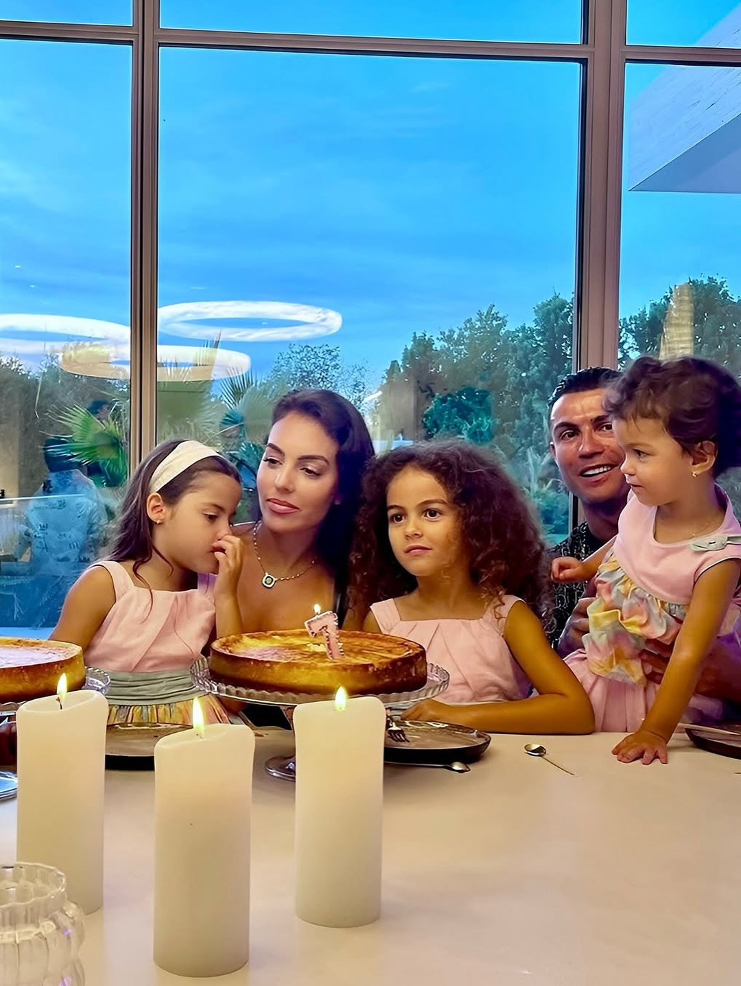 Το συγκινητικό μήνυμα ευγνωμοσύνης του Κριστιάνο για τις γυναίκες της ζωής του (photo)