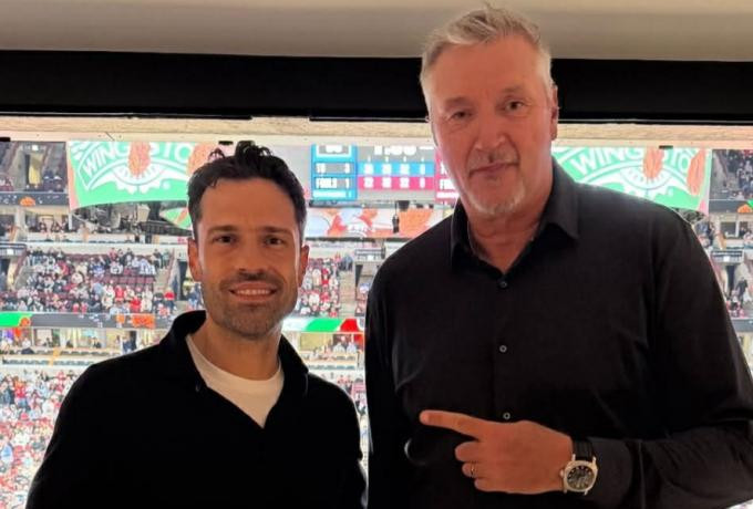 Ο Κωνσταντίνος Αργυρός είδε ματς των Μπουλς και φωτογραφήθηκε με τον Τόνι Κούκοτς (photo)