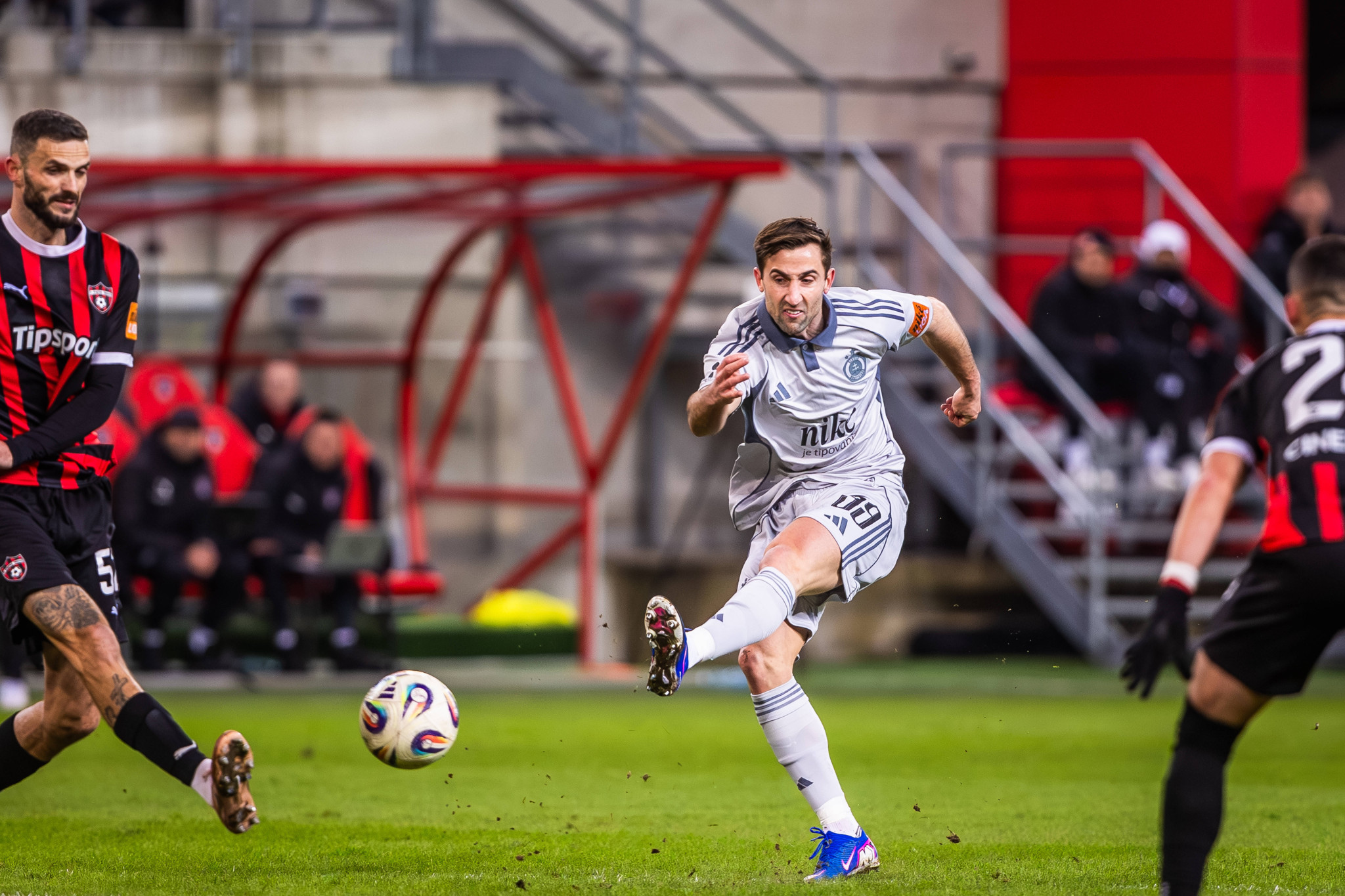 Αποθεώνουν τον Σπόραρ στη Σλοβακία - Έχει εννιά γκολ στα τελευταία πέντε ματς