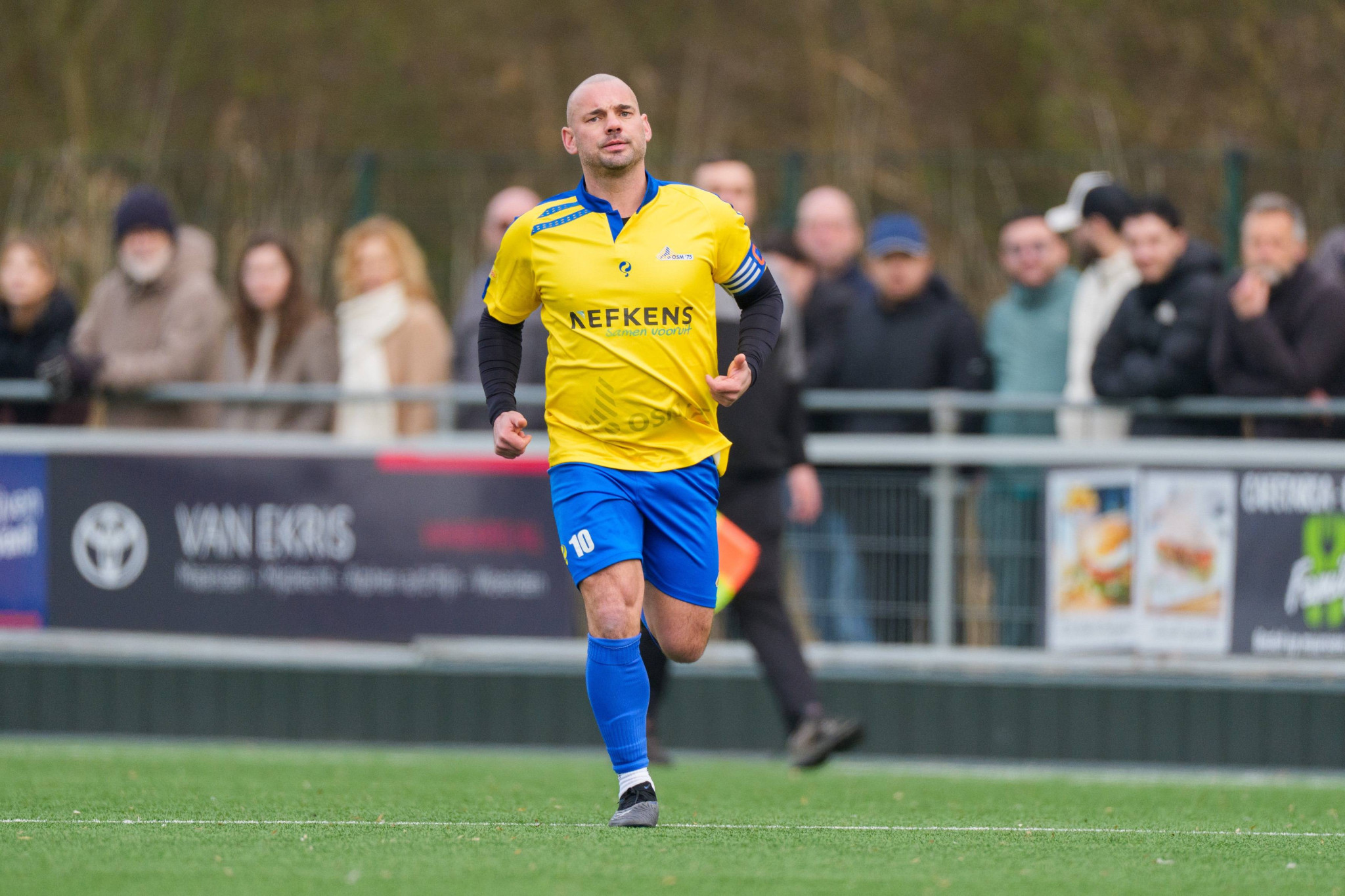 Ο Σνάιντερ φόρεσε ξανά τα ποδοσφαιρικά του παπούτσια στα 41 του - Με ποια ομάδα αγωνίζεται