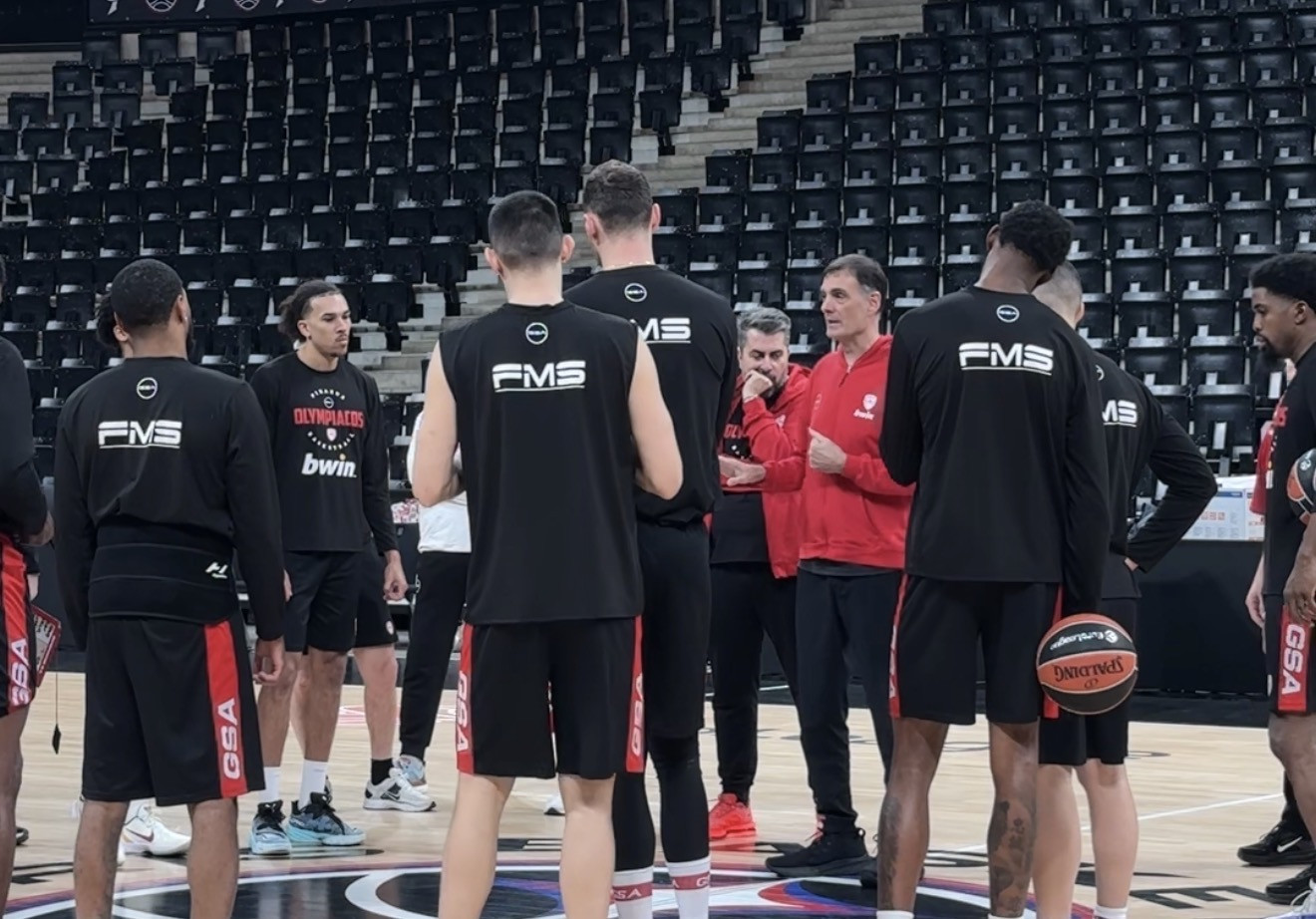 Η ομιλία του Μπαρτζώκα προς τους παίκτες: «Έχουμε δύσκολη δουλειά μπροστά μας, μην χαλαρώσετε»