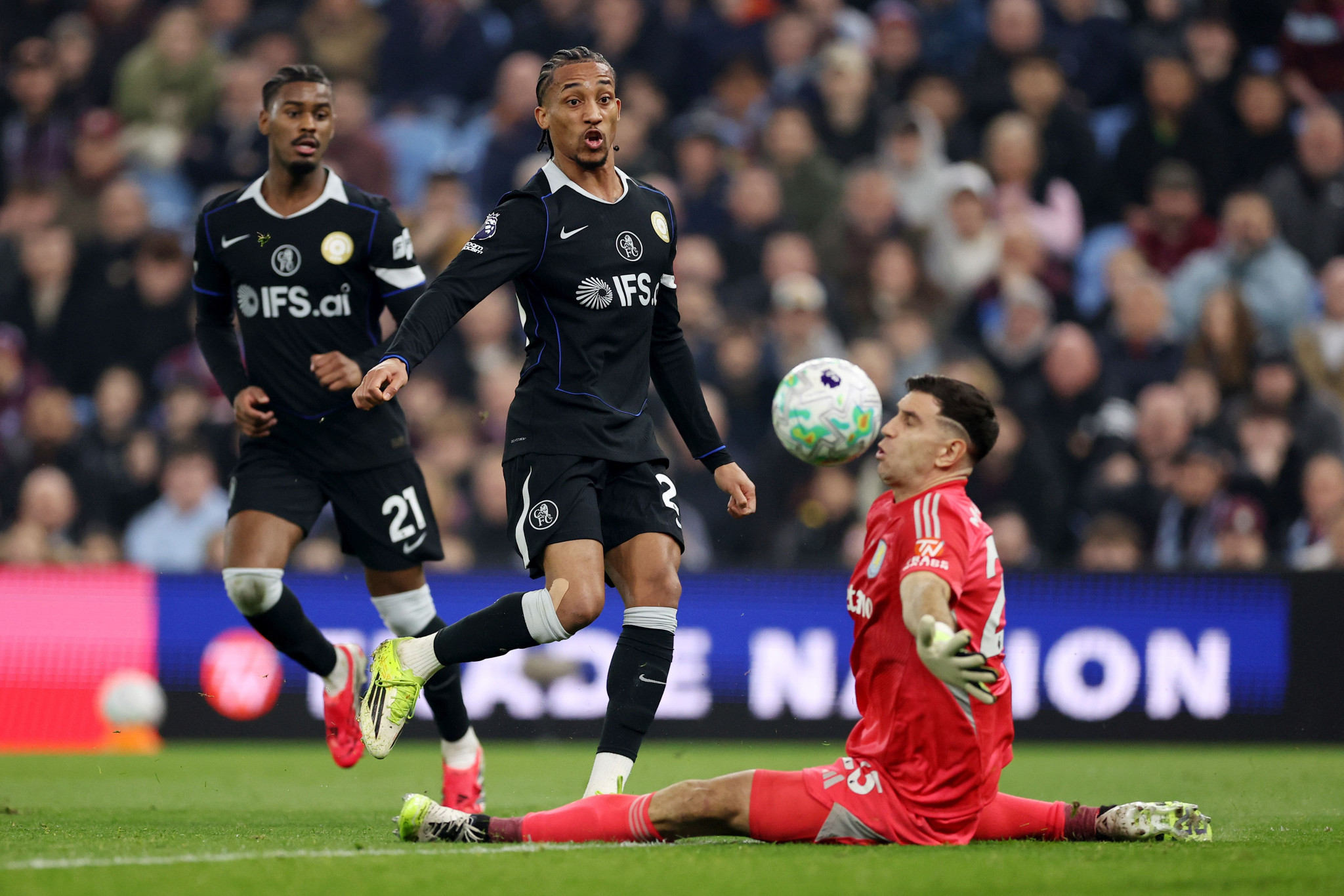 Ανατροπή πεντάδας η Τσέλσι με χατ τρικ του Ζοάο Πέδρο!