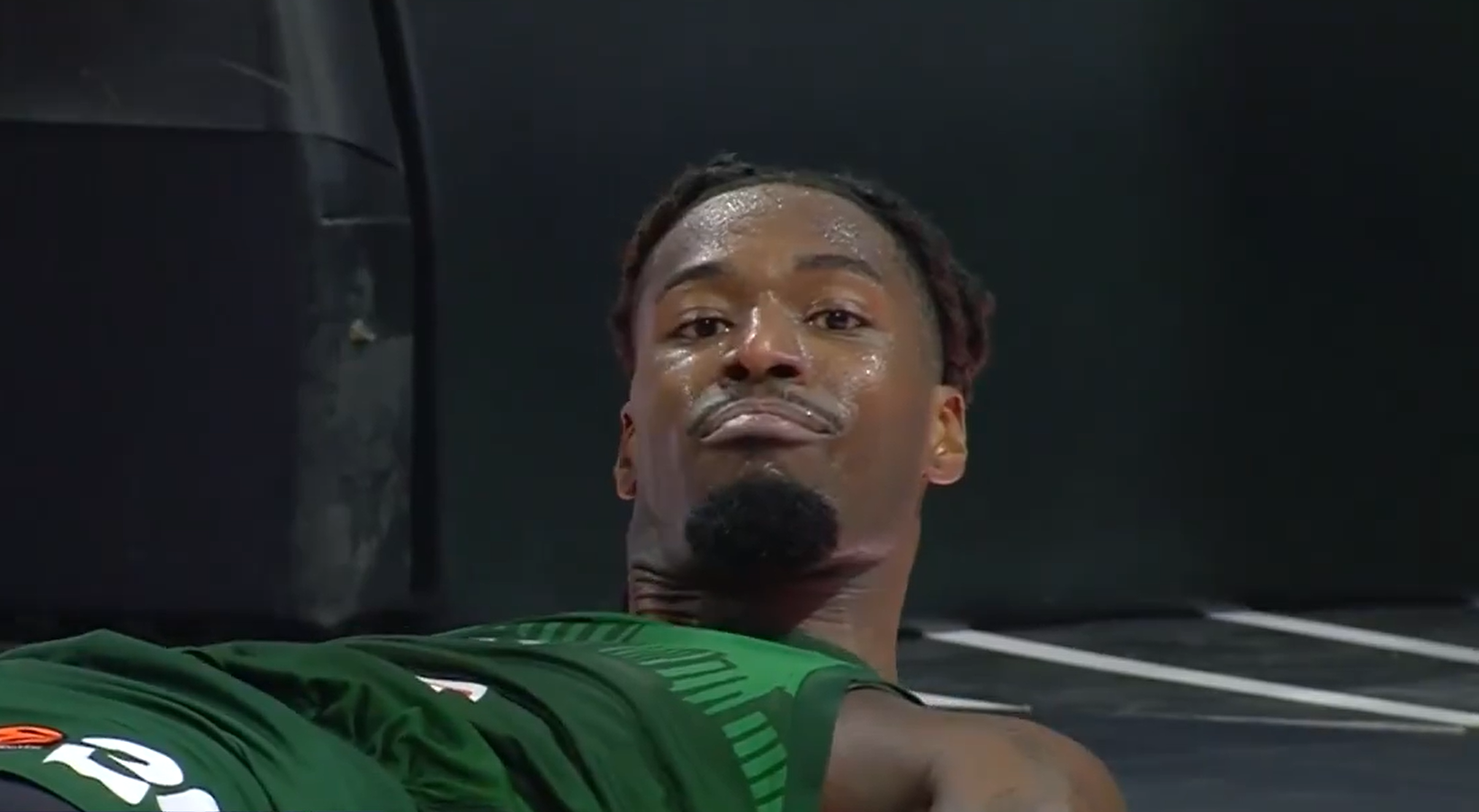 Το απίθανο στιγμιότυπο που χάρισε ο Ματίας Λεσόρ στην επιστροφή του (video)