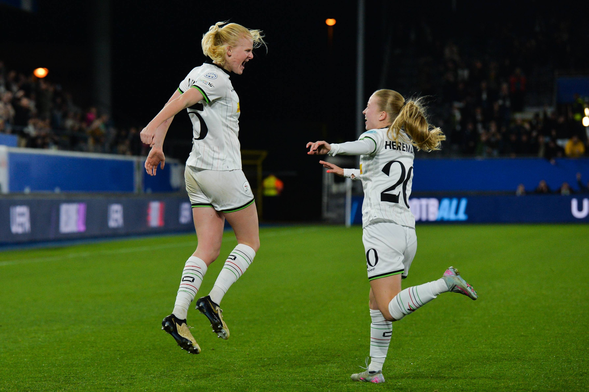 Πρωτοπορεί η Λέουβεν: Καταργεί τα λευκά σορτς της ομάδας ποδοσφαίρου γυναικών λόγω περιόδου