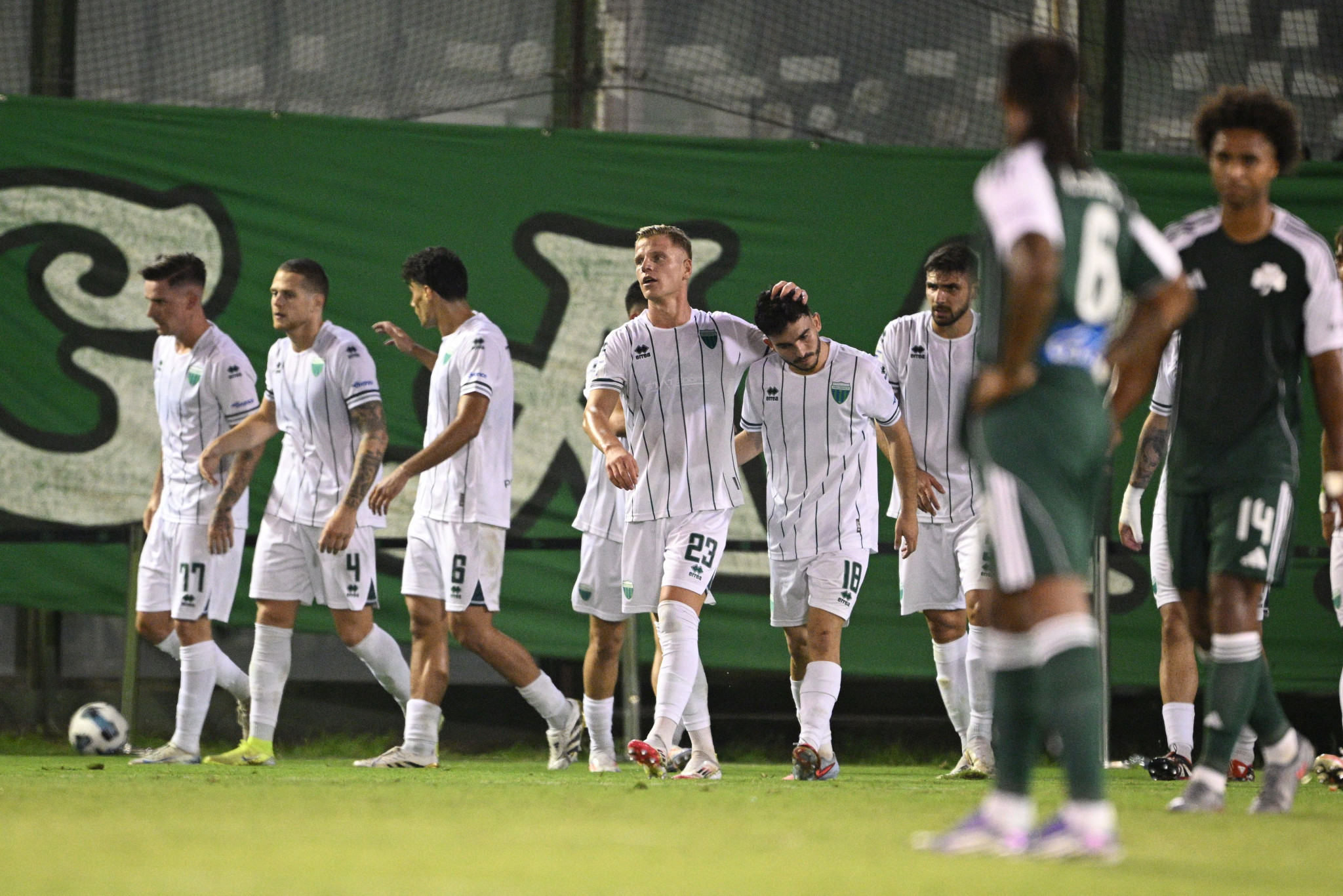 Χωρίς Βέρμπιτς, Λιάγκα, αλλά με Όζμπολτ ο Λεβαδειακός κόντρα στον Παναθηναϊκό