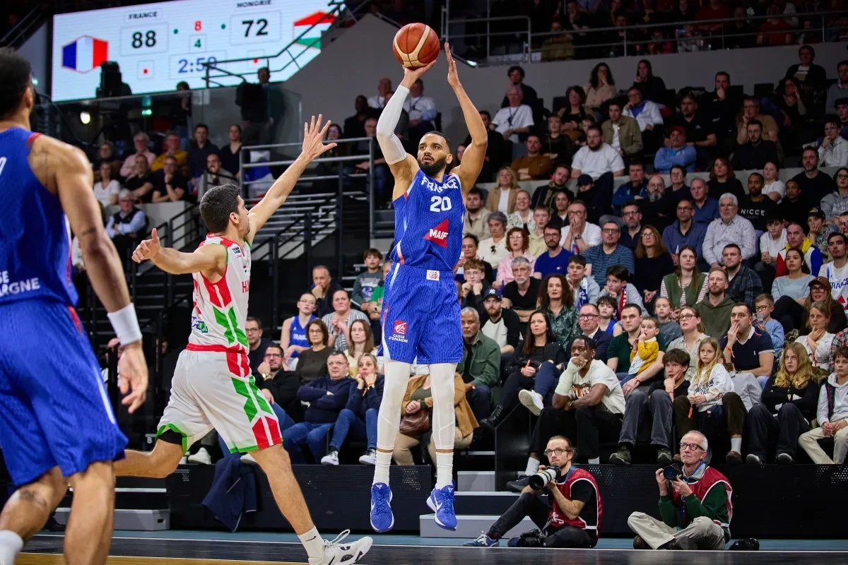 Νουά και Οκόμπο έκαναν τη δουλειά, άνετη η Γαλλία απέναντι στην Ουγγαρία