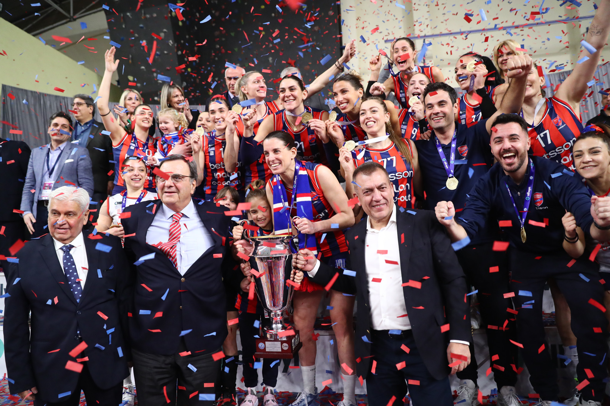 «Χρυσή» σελίδα - Ο Πανιώνιος Betsson κατέκτησε πρώτη φορά στην ιστορία δύο τρόπαια σε τρεις μήνες