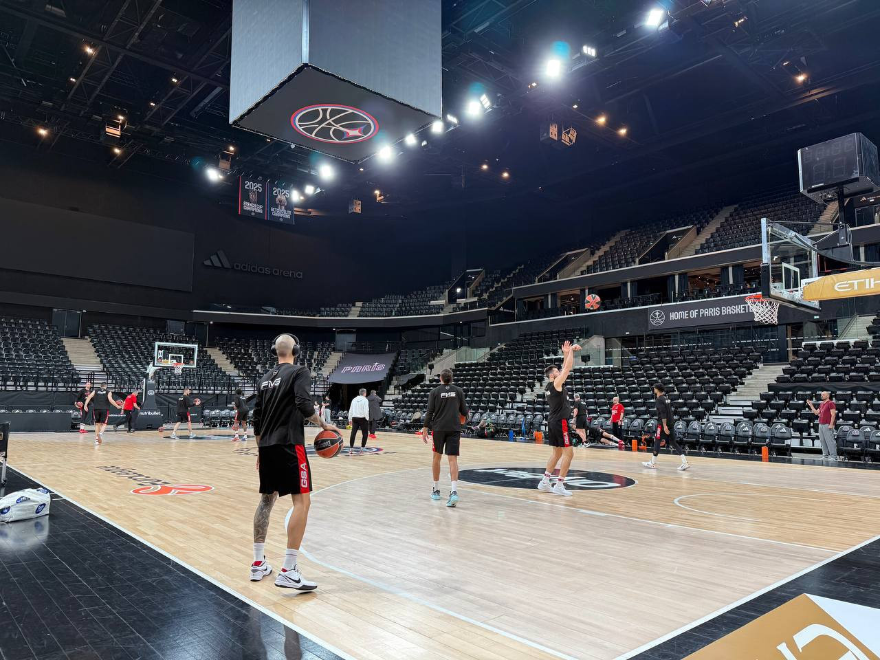 Ολοκληρώθηκε η προετοιμασία του Ολυμπιακού ενόψει Παρί: Το video του Athletiko από το πρωινό shoot around