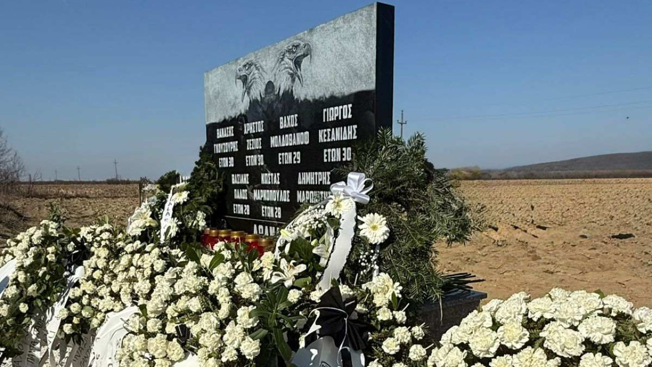 Μνημόσυνο και μνημείο για τους αδικοχαμένους φίλους του ΠΑΟΚ στη Ρουμανία