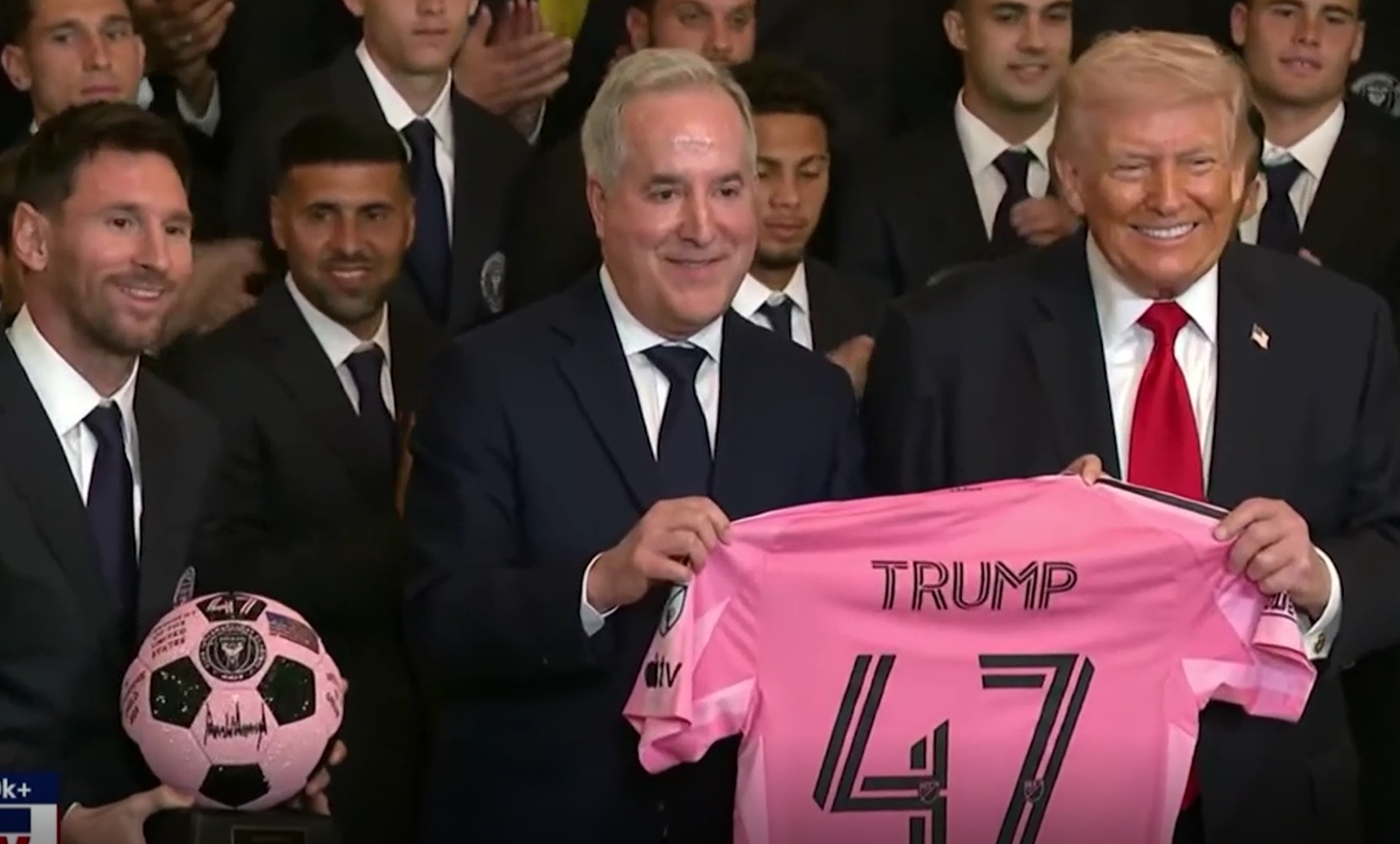 Αυτό είναι το ιδιαίτερο δώρο του Μέσι στον Τραμπ που συζητήθηκε