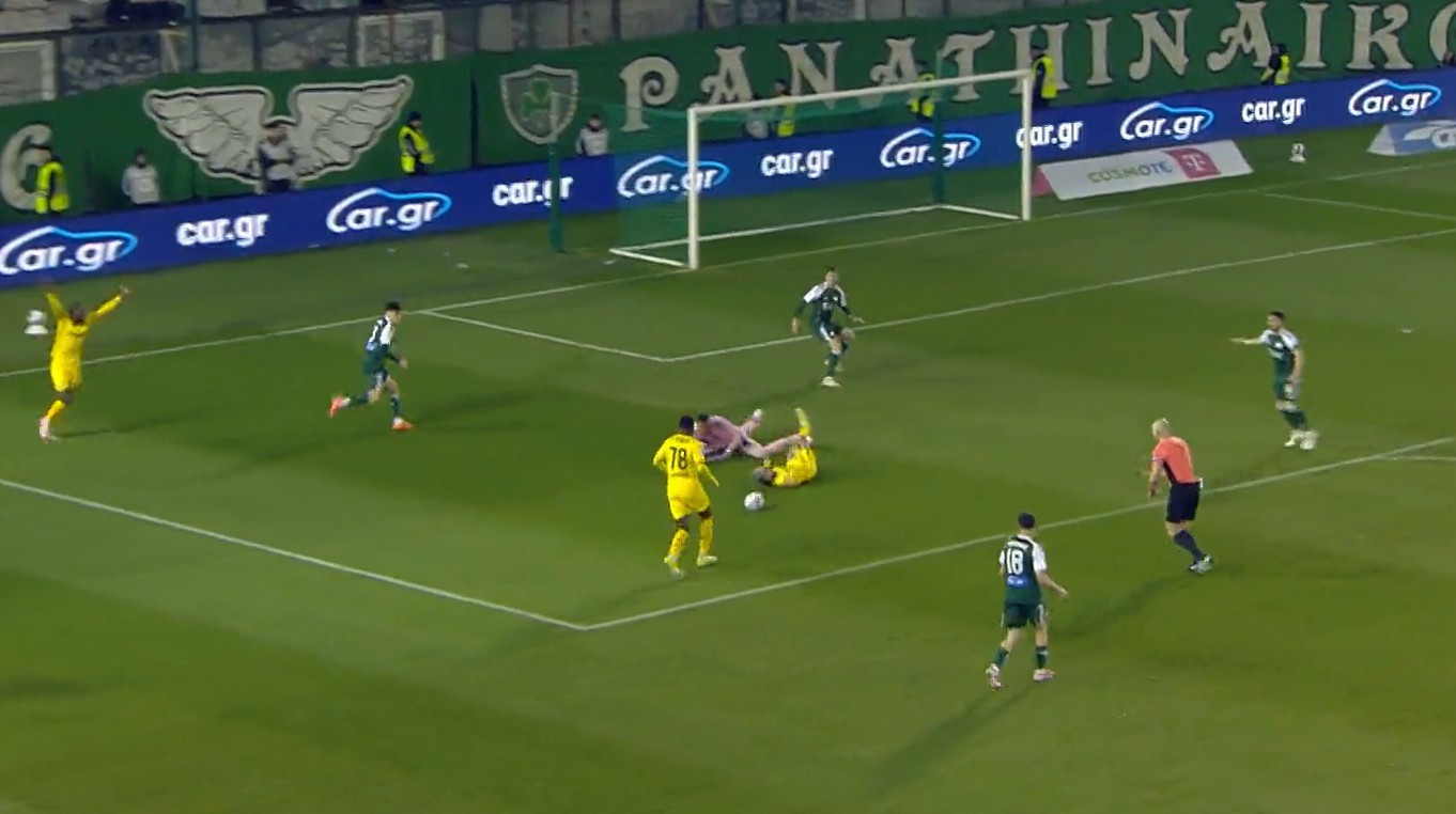 Η φάση που ο Άρης ζήτησε πέναλτι για ανατροπή του Αλφαρέλα από τον Λαφόν (video)