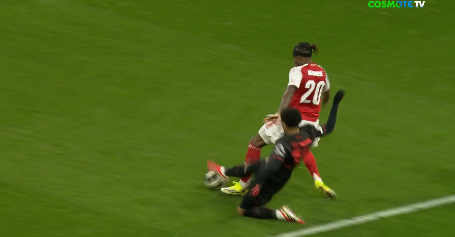 Το αμφισβητούμενο πέναλτι για το 1-1 της Άρσεναλ στη Γερμανία (video)