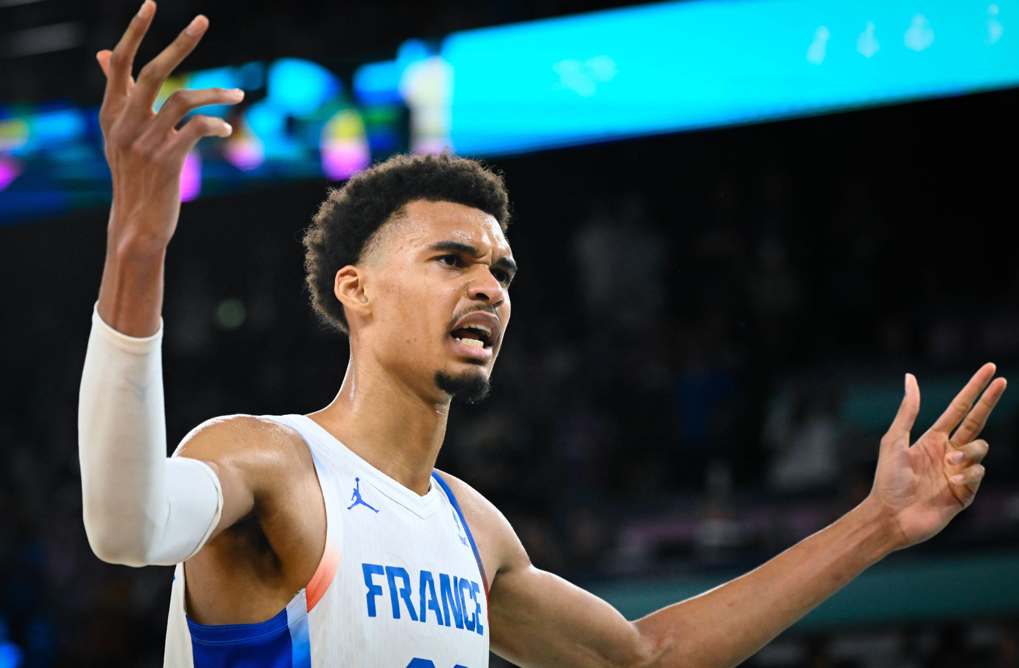 Η επένδυση του Γουεμπανιαμά: Έγινε μέτοχος στην ομάδα που ξεκίνησε το μπάσκετ