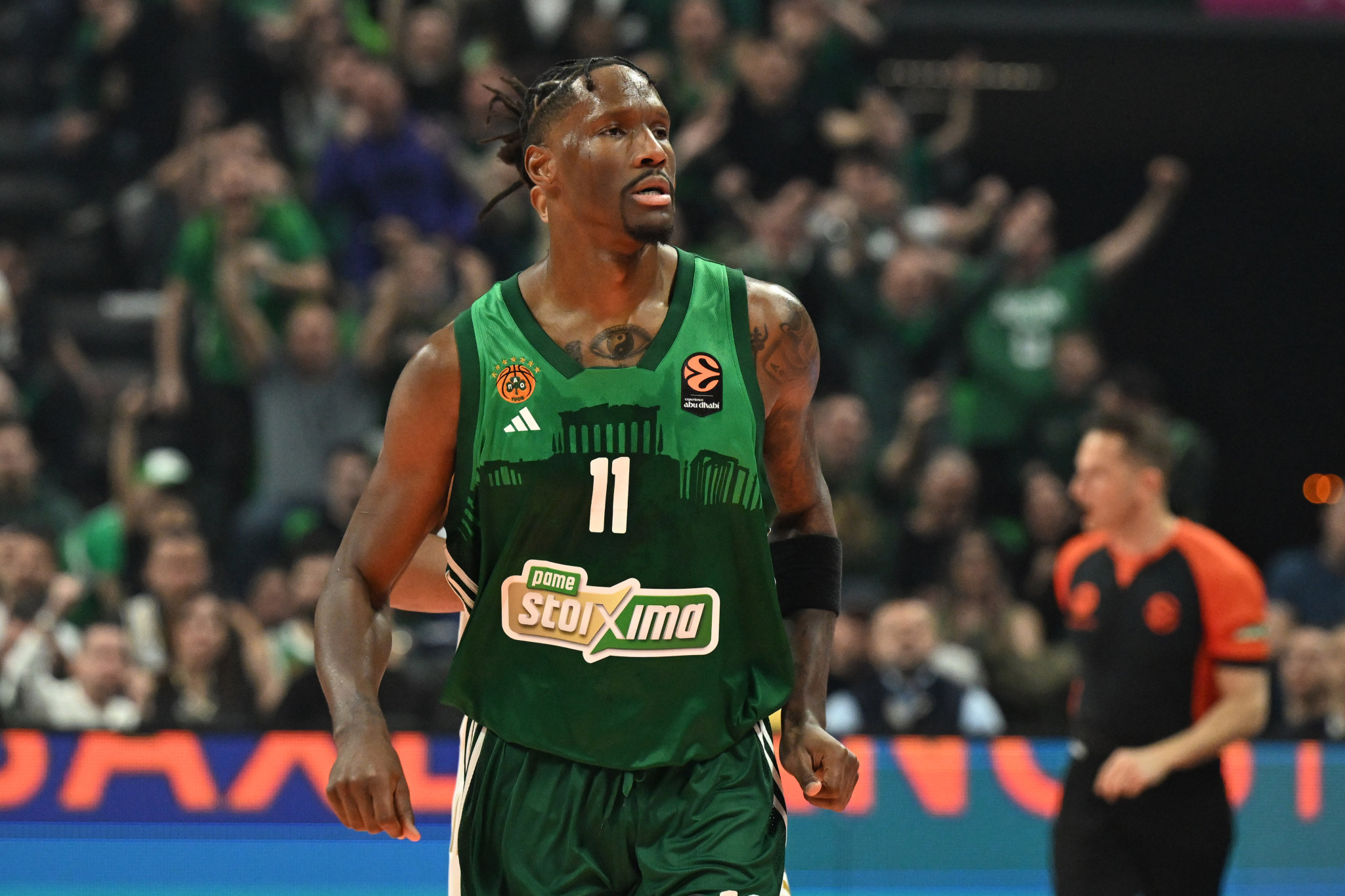 Χέιζ-Ντέιβις: «Αυτή είναι η ομάδα του Ναν και του Λεσόρ, προσφέρω όπως μπορώ»