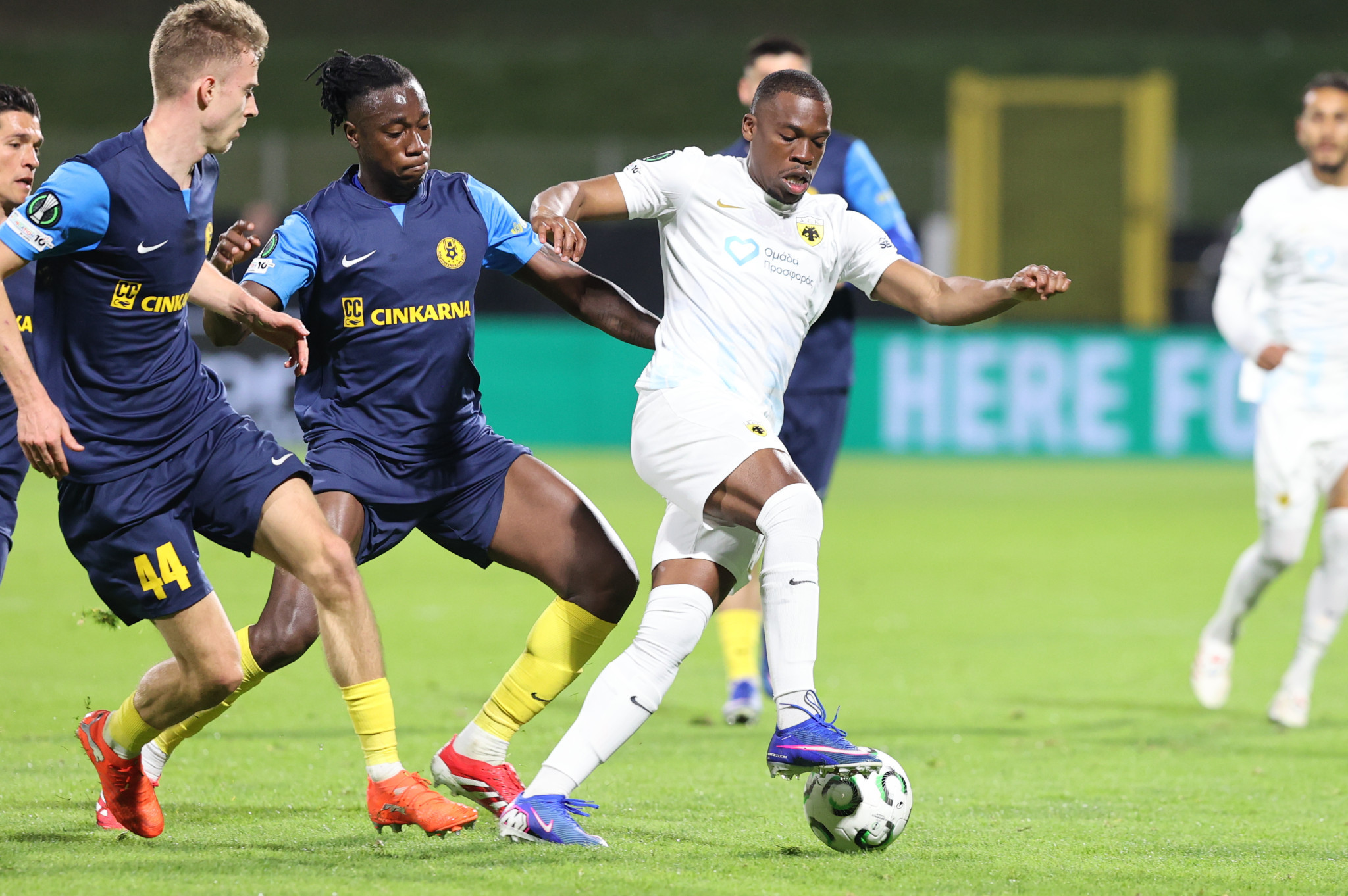 Σε μία βραδιά πρόκρισης η ΑΕΚ θέλει να δώσει και άλλη γλύκα