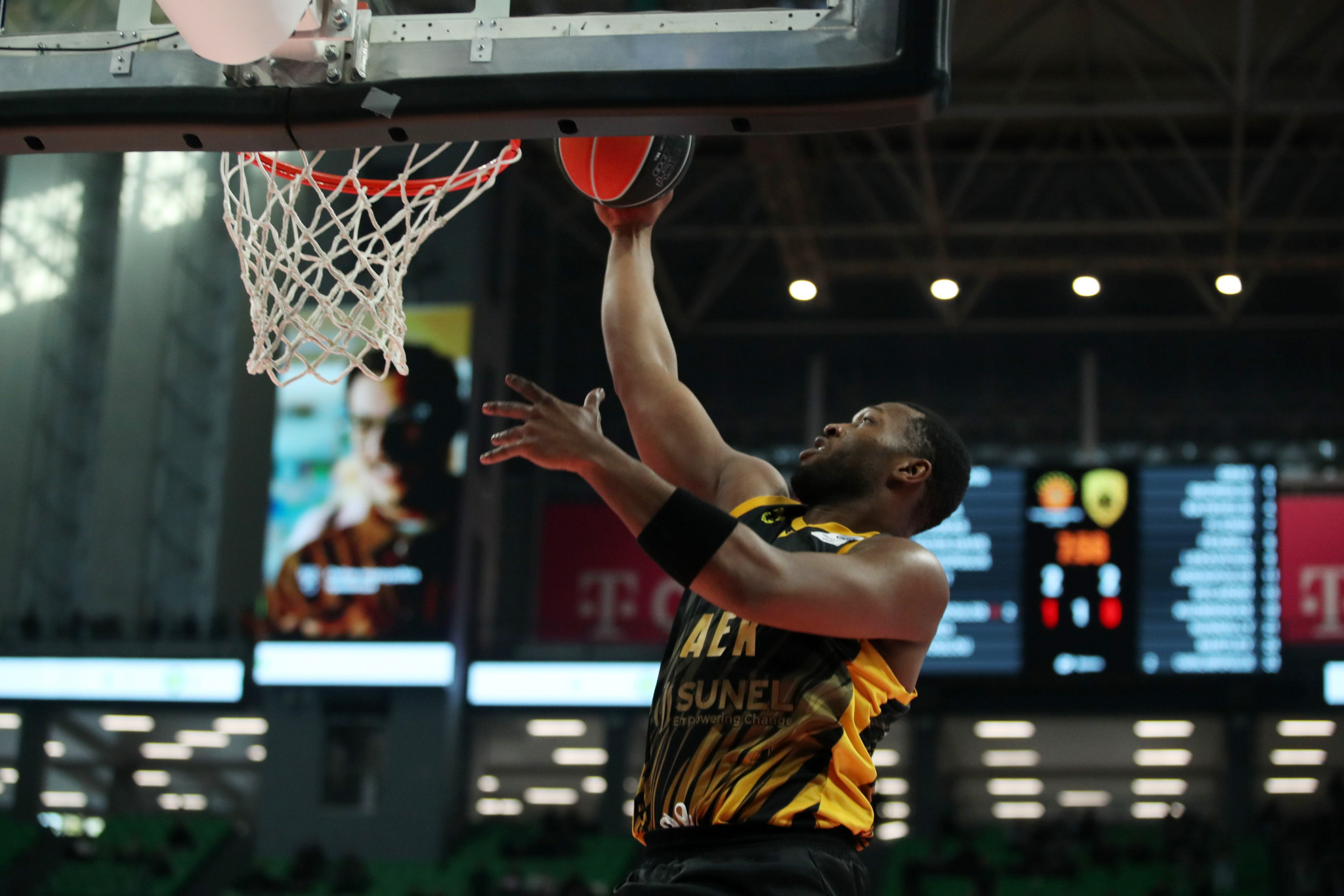 Η εικόνα που απαγορεύεται να ξαναδείξει η ΑΕΚ και η «έξυπνη» κίνηση με το βλέμμα στο μέλλον