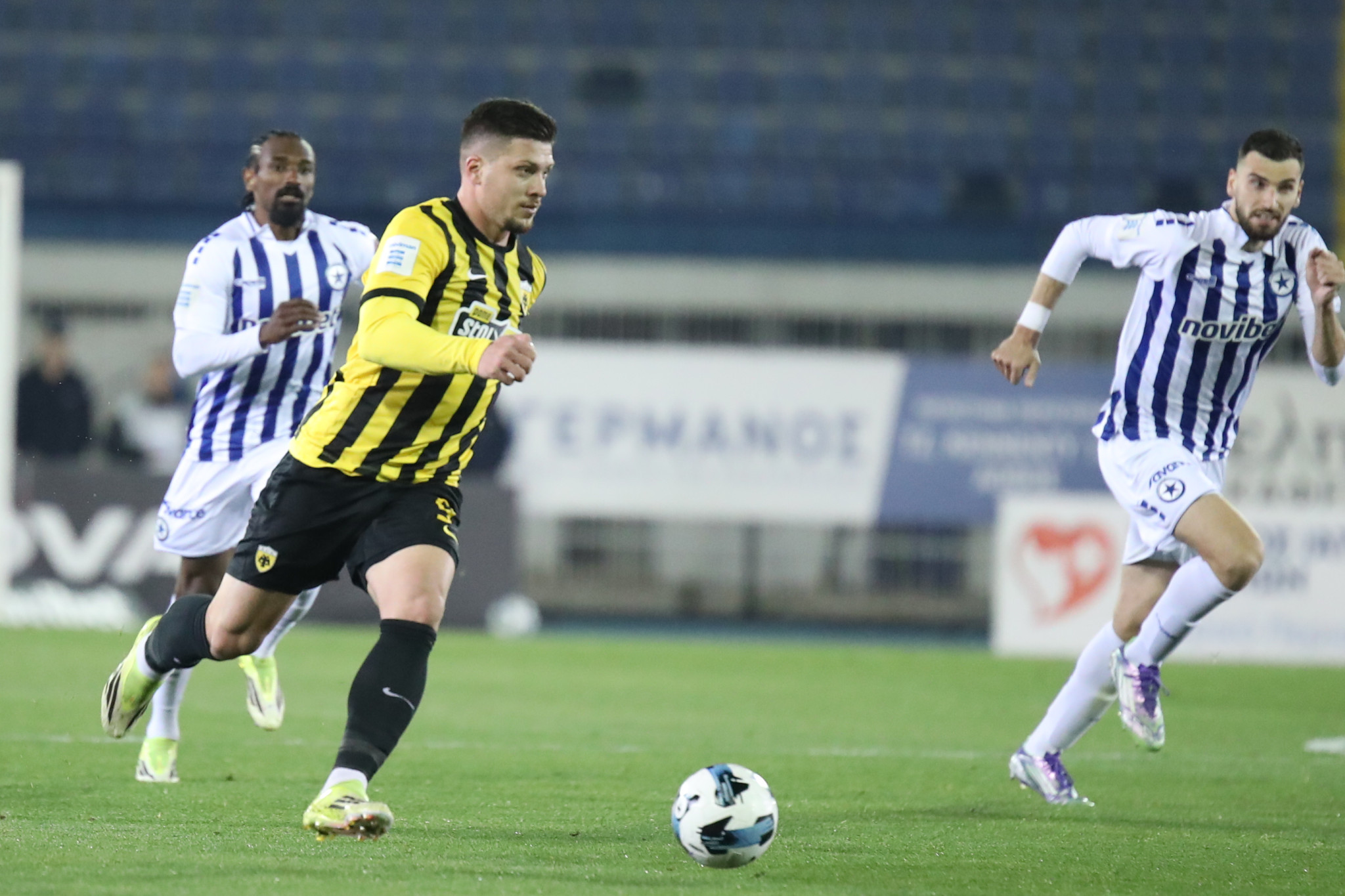 Πάει για ρεκόρ καριέρας ο Γιόβιτς - Έχει 19 γκολ φέτος με την ΑΕΚ