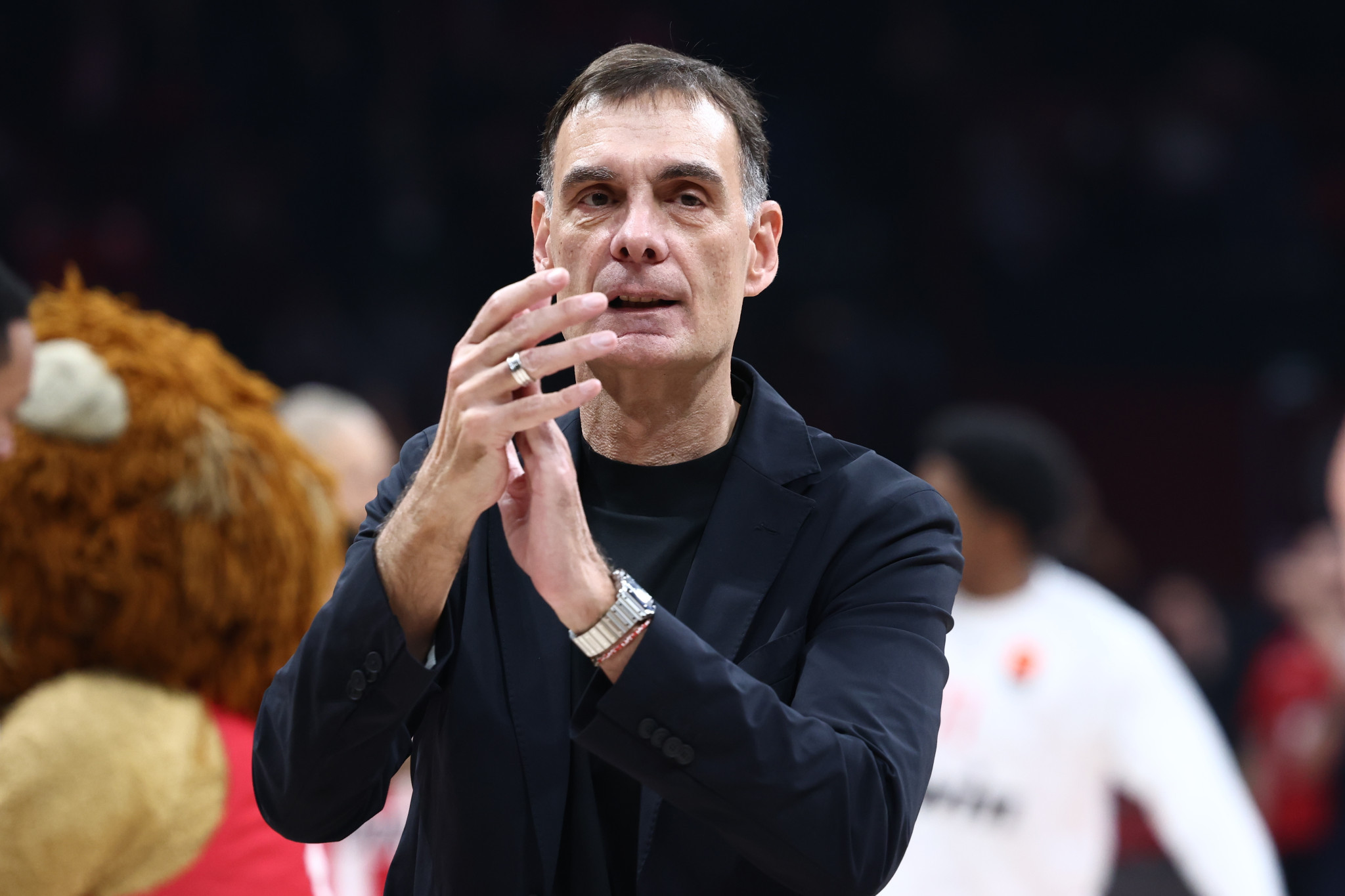 Ο Μπαρτζώκας αποθέωσε τον Φουρνιέ: «Ο Εβάν δουλεύει στο 150% ακόμα και στην προπόνηση»