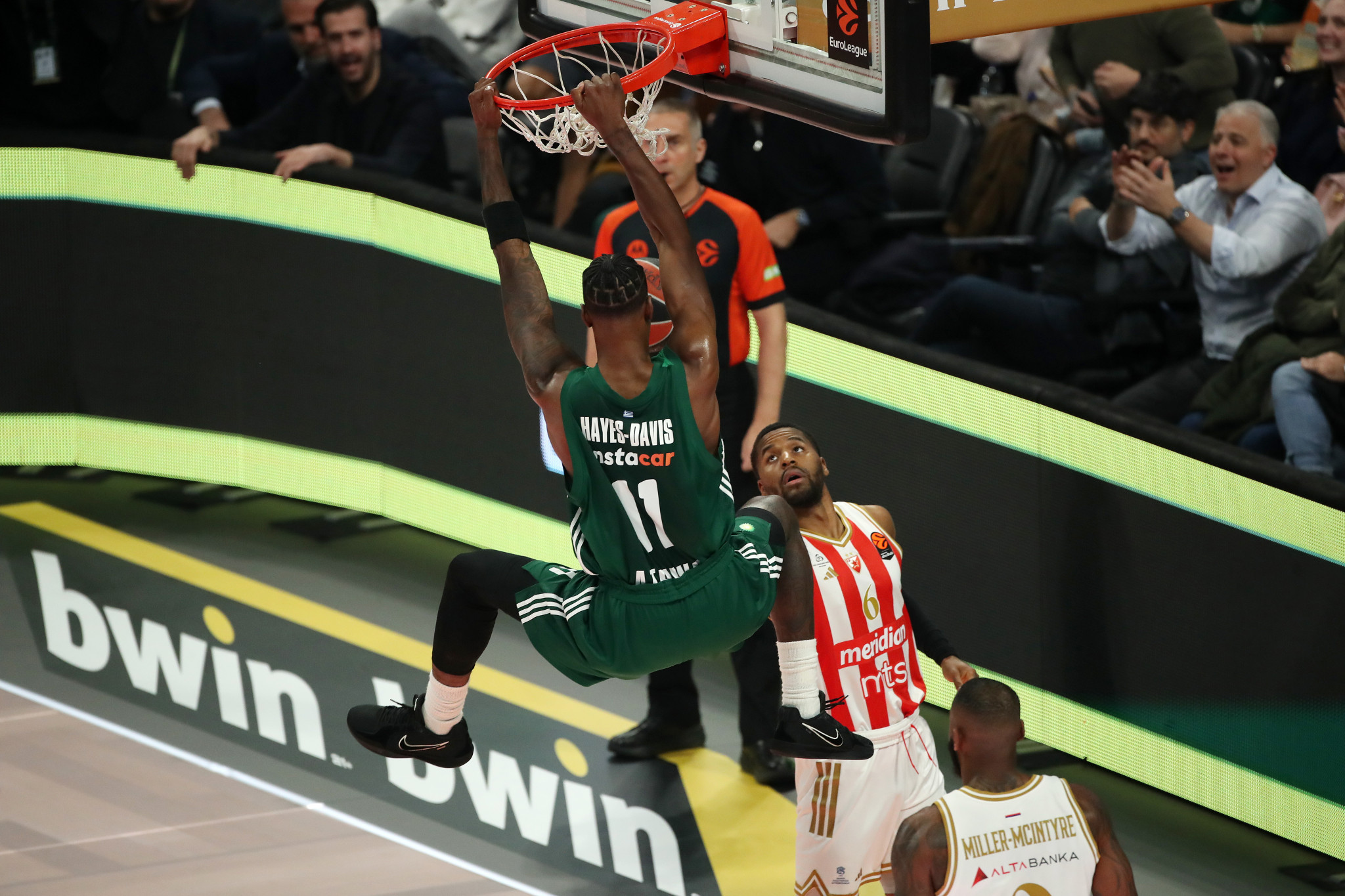 Ο Λεσόρ βρήκε με υπέροχη ασίστ τον Χέιζ-Ντέιβις κι εκείνος κάρφωσε στο καλάθι του Αστέρα (video)