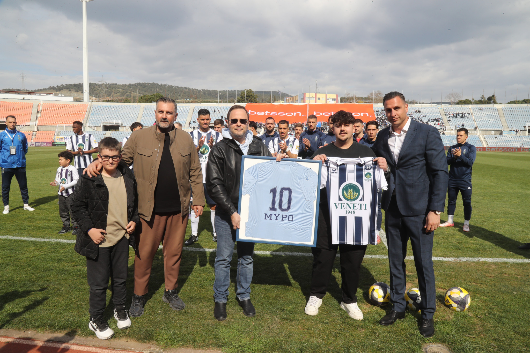 Ο Ηρακλής και η Αναγέννηση Καρδίτσας τίμησαν την μνήμη του Παύλου Μυροφορίδη (photos, video)