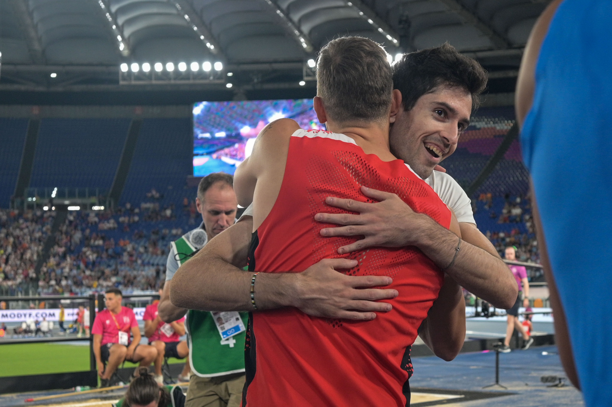 Αντίπαλος του Τεντόγλου σημείωσε την καλύτερη επίδοση της ιστορίας στα... 60μ εμπόδια επτάθλου (video)