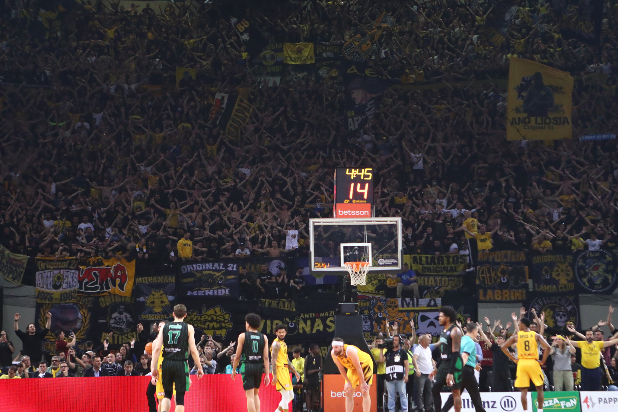 «Τρέλα» του κόσμου της ΑΕΚ για τη... μάχη με Μπανταλόνα: Γεμίζουν οι κεντρικές θύρες της Sunel Arena